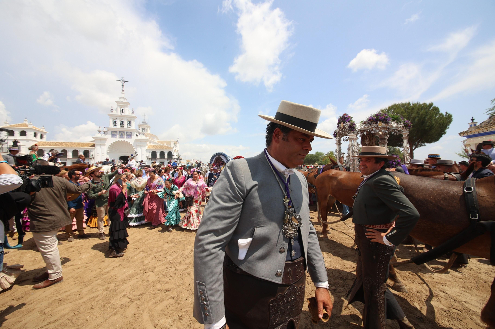 La Hermandad del Rocío de Jerez se presenta ante la Virgen