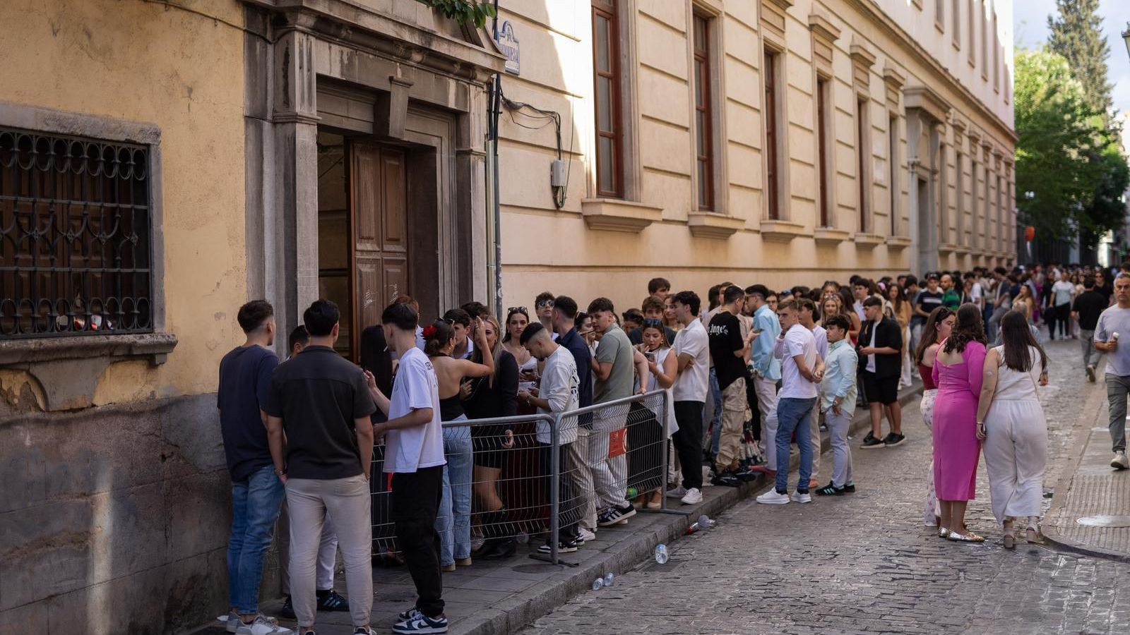 Encuéntrate en la mejores fotos del Día de la Cruz de Granada