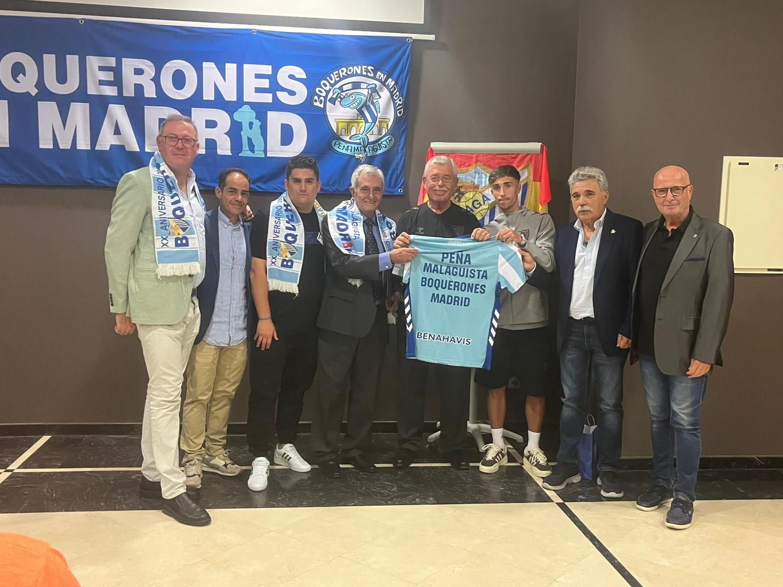 David  Larrubia, homenajeado por Boquerones en Madrid