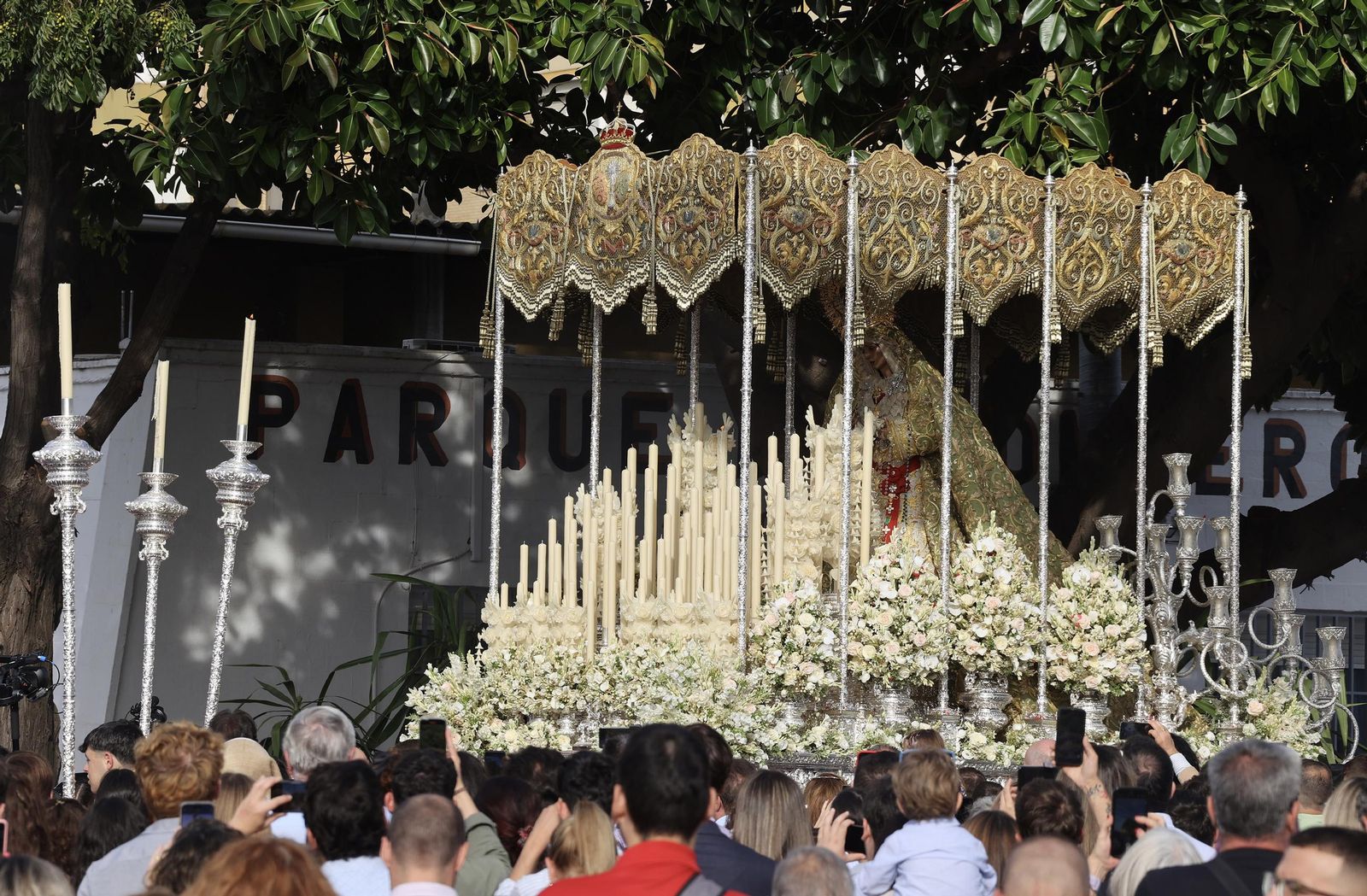 Salida extraordinaria de la Virgen del Amor
