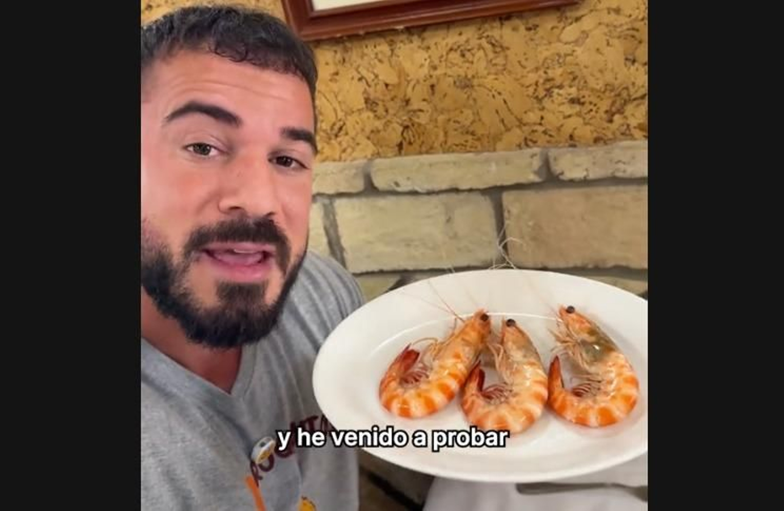 Pablo Cabezali de 'Cenando con Pablo', en el restaurante Casa Bigote de Sanlúcar