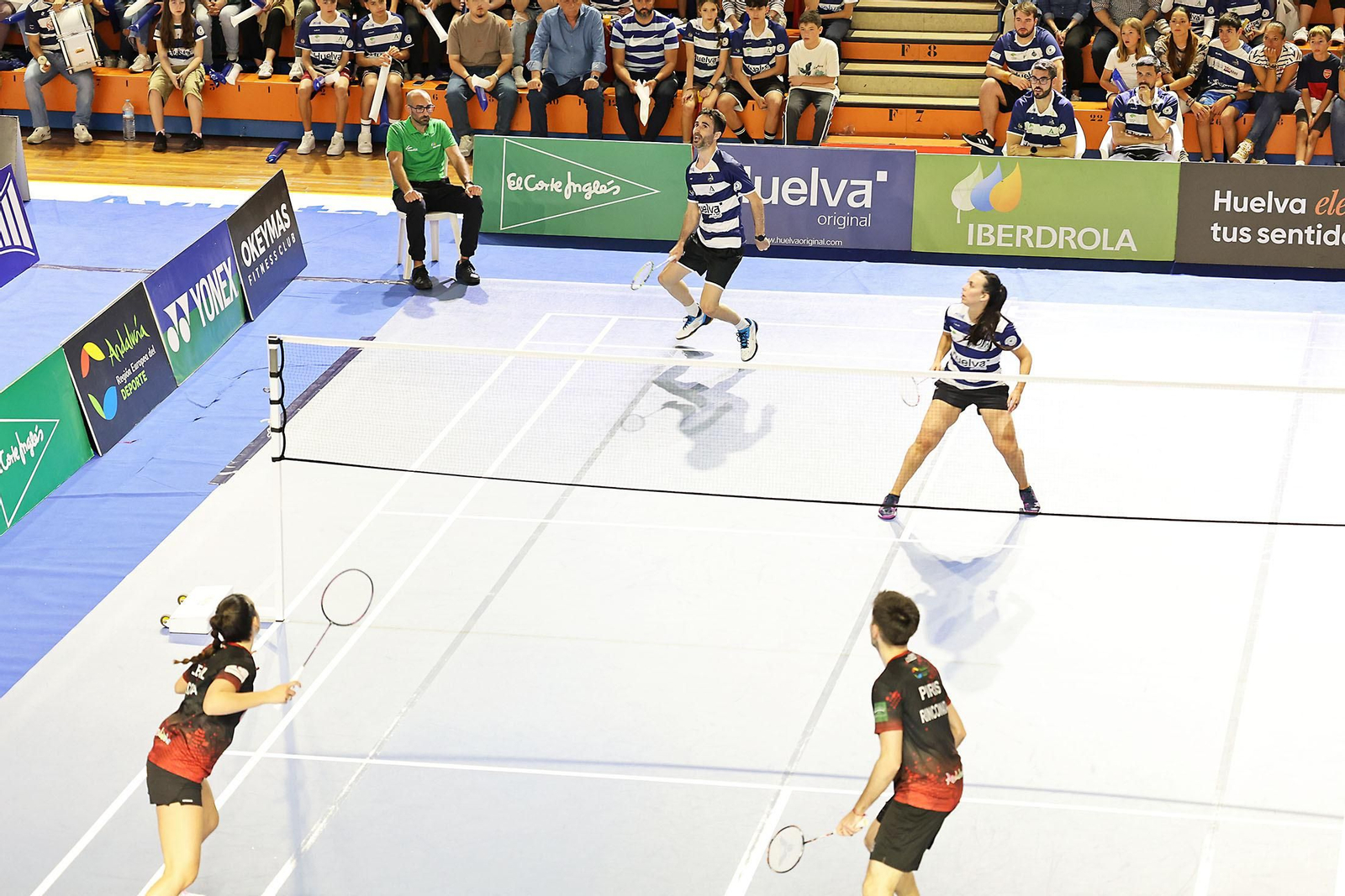 Imágenes de la final de liga de bádminton entre el IES La Orden y La RInconada