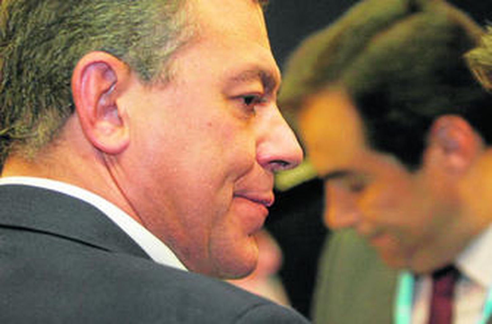 José Luis Sanz en primer plano y José Antonio Nieto, al fondo, en la Interparlamentaria celebrada hace dos semanas en Córdoba.