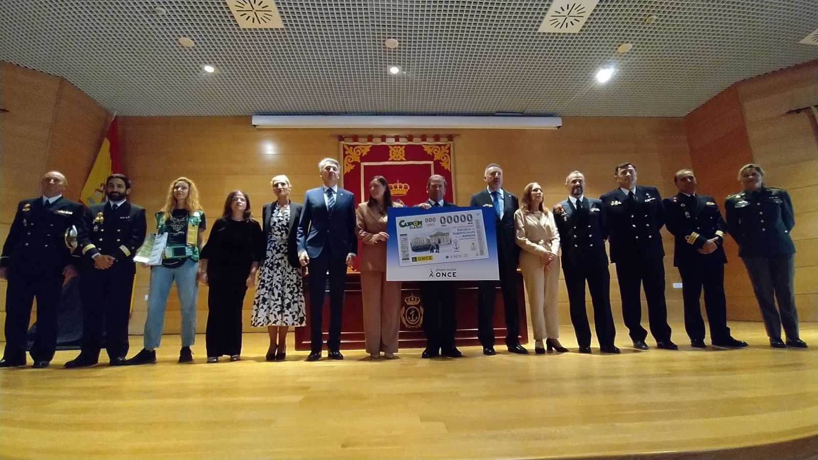 Presentación del cupón de la ONCE que se ha dedicado a la Escuela de Suboficiales de la Armada en San Fernando. Presentación del cupón de la ONCE que se ha dedicado a la Escuela de Suboficiales de la Armada en San Fernando.