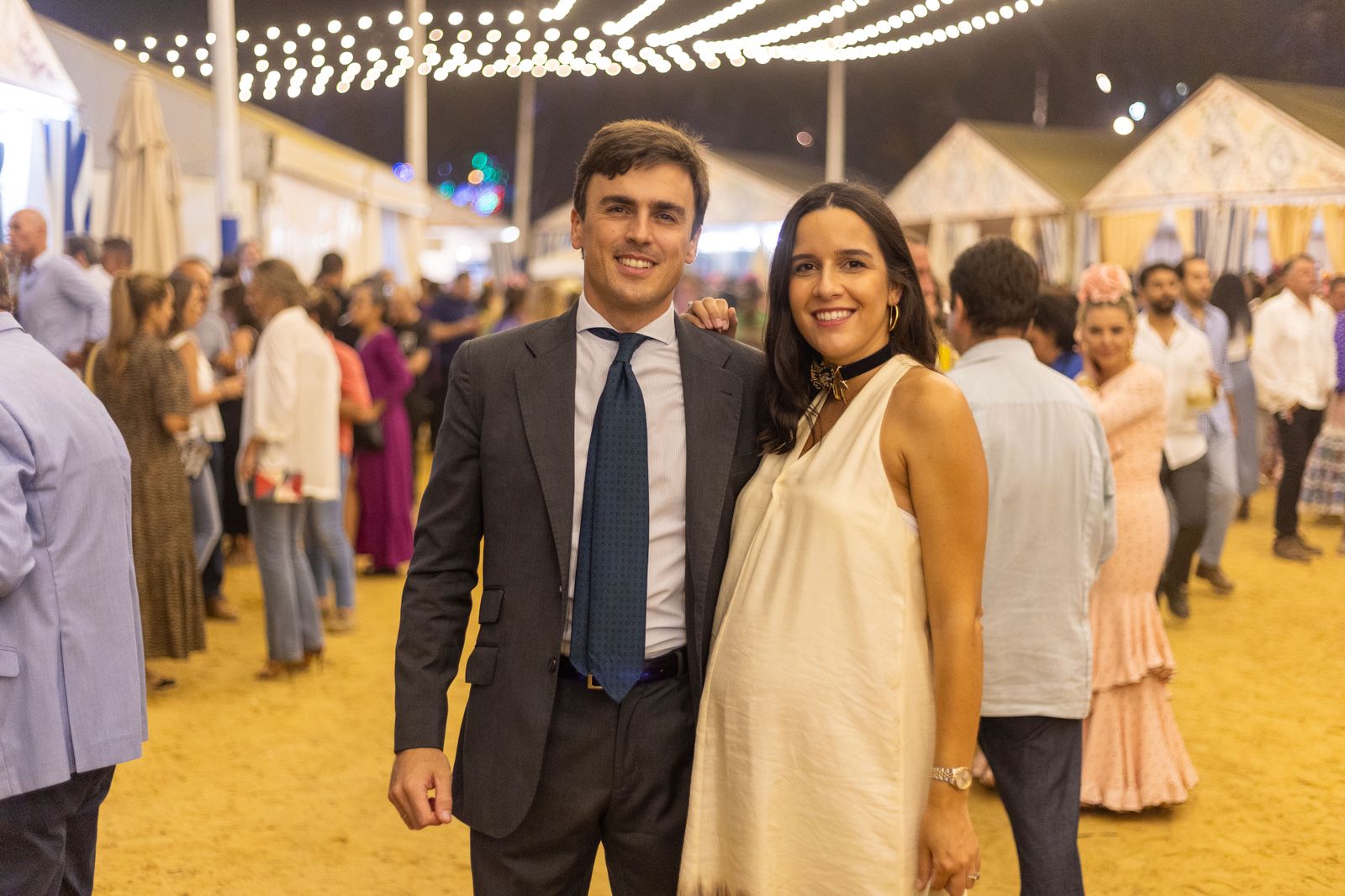 Feria del Caballo 2023: Imágenes del ambiente en la noche del sábado