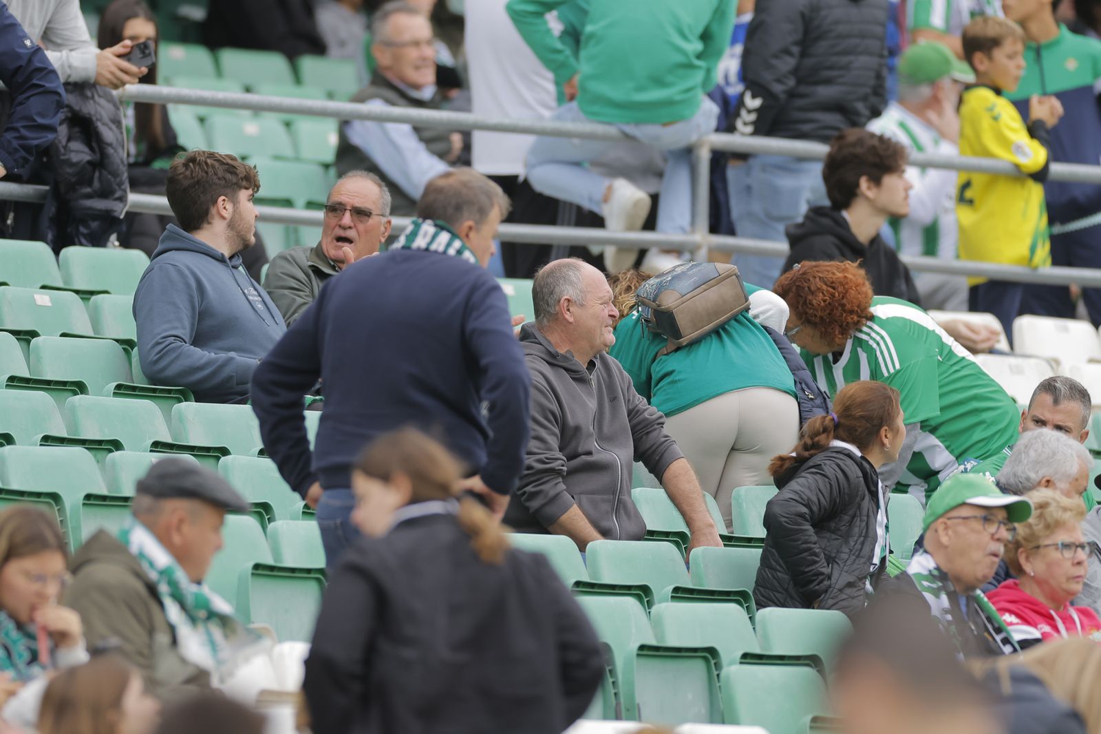 Búscate en las fotos del Betis-Mallorca