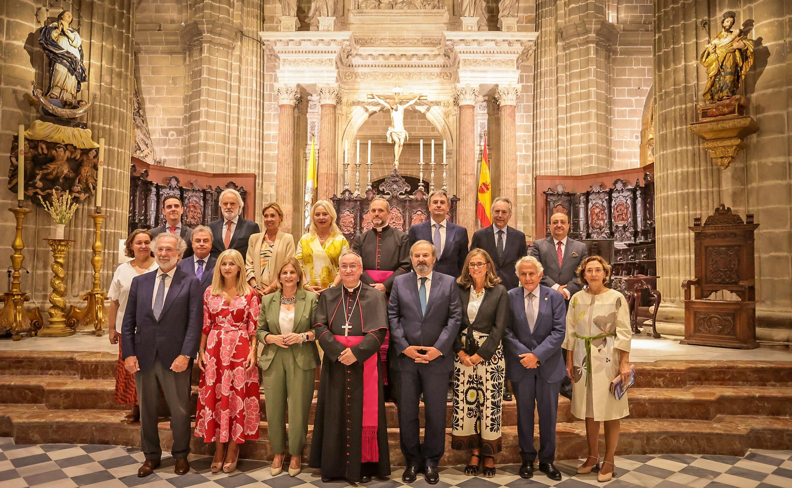 Imágenes de la nueva iluminación de la Catedral de Jerez