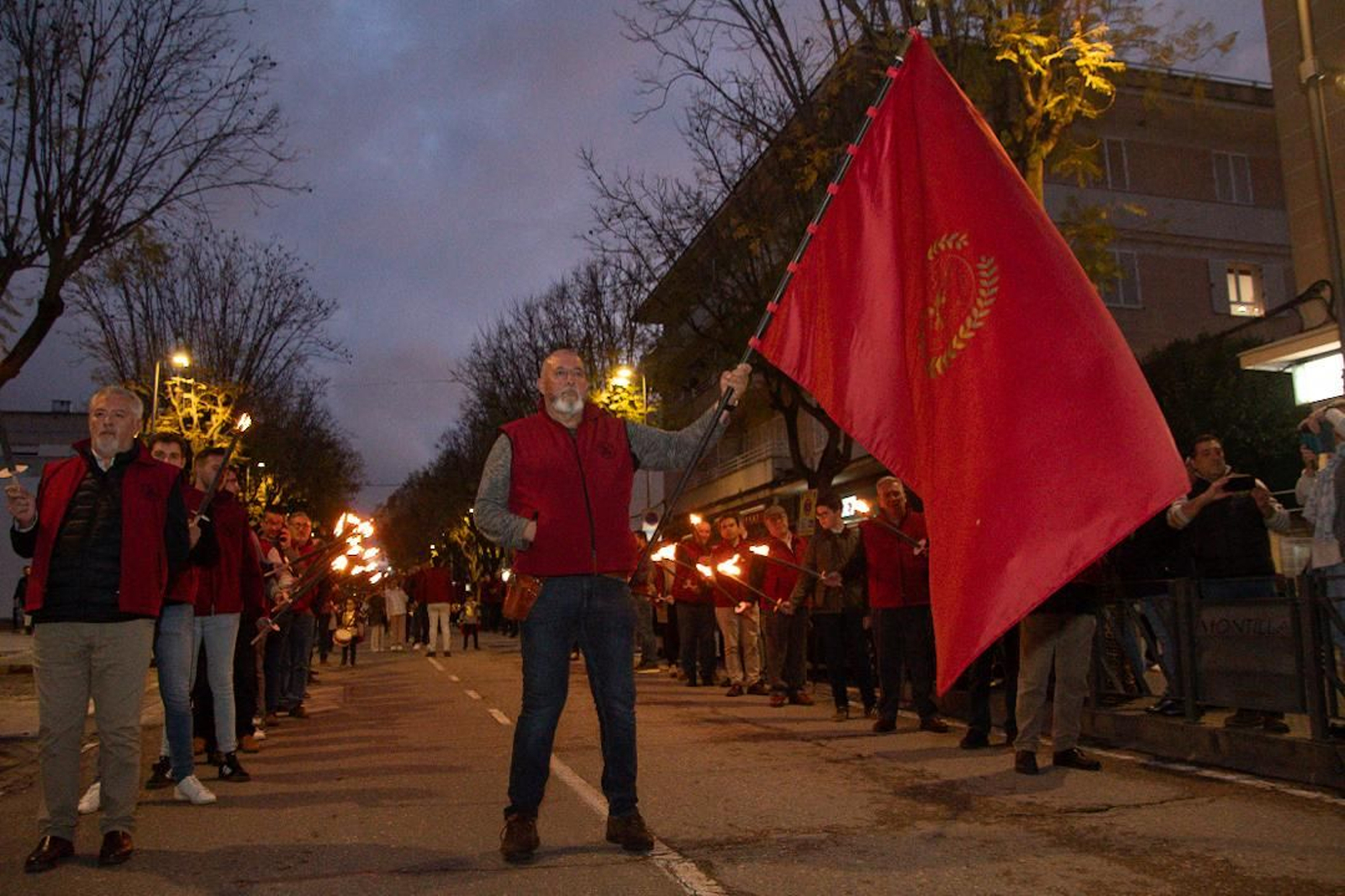La tamborada de la Centuria Romana Munda en Montilla, en imágenes