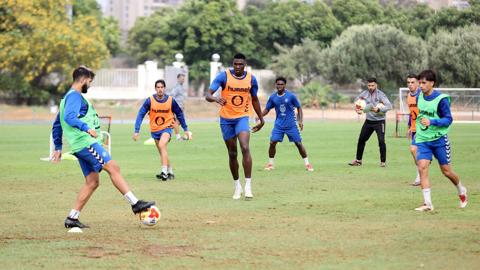 Primer entrenamiento del nuevo entrenador en el Xerez DFC