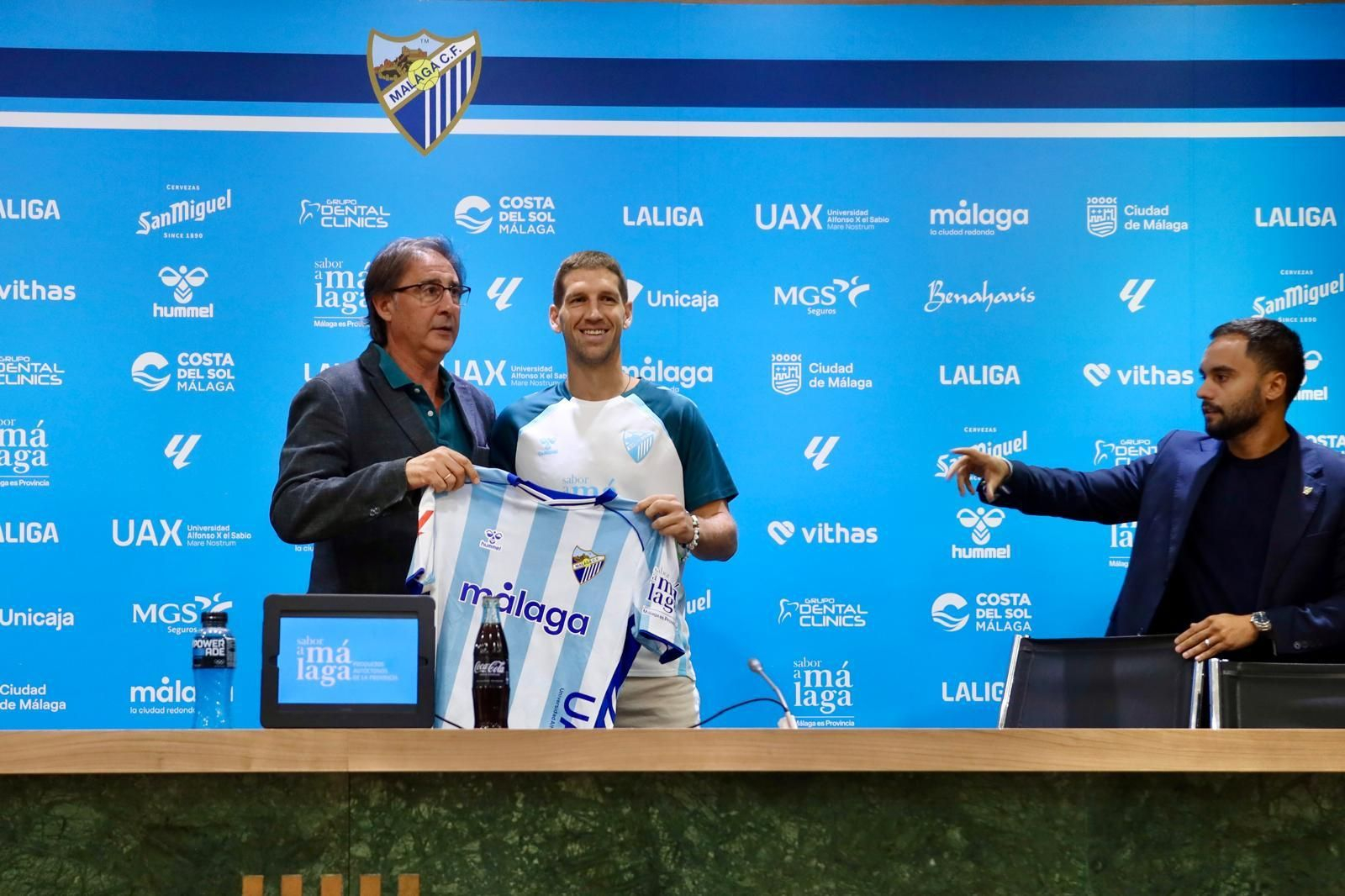 Las primeras imágenes de Brasanac como jugador del Málaga CF