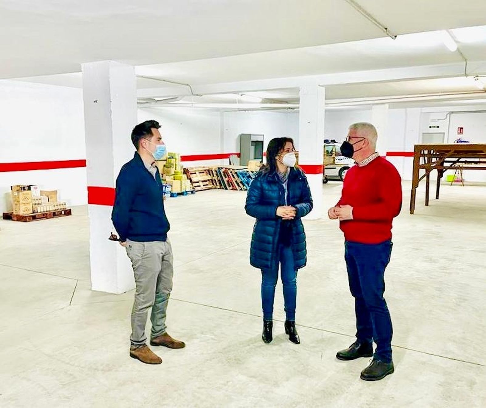 La alcaldesa y representantes del CRS-II visitan el inmueble cedido.