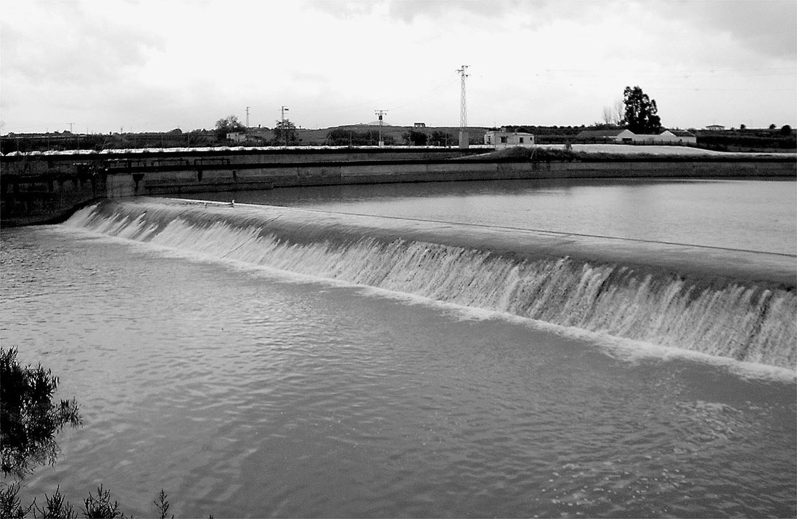 Alcaldes retoman la idea de una presa 10 años después de rechazarla