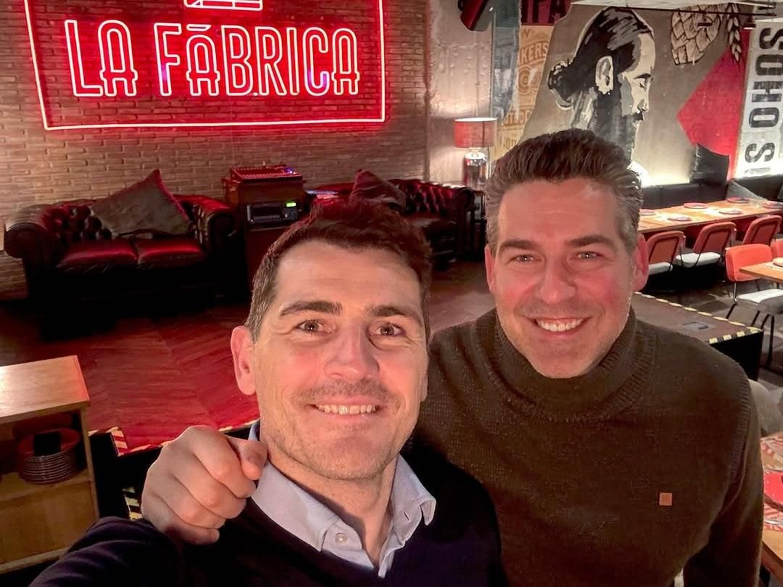 Iker Casillas, con Juan García.