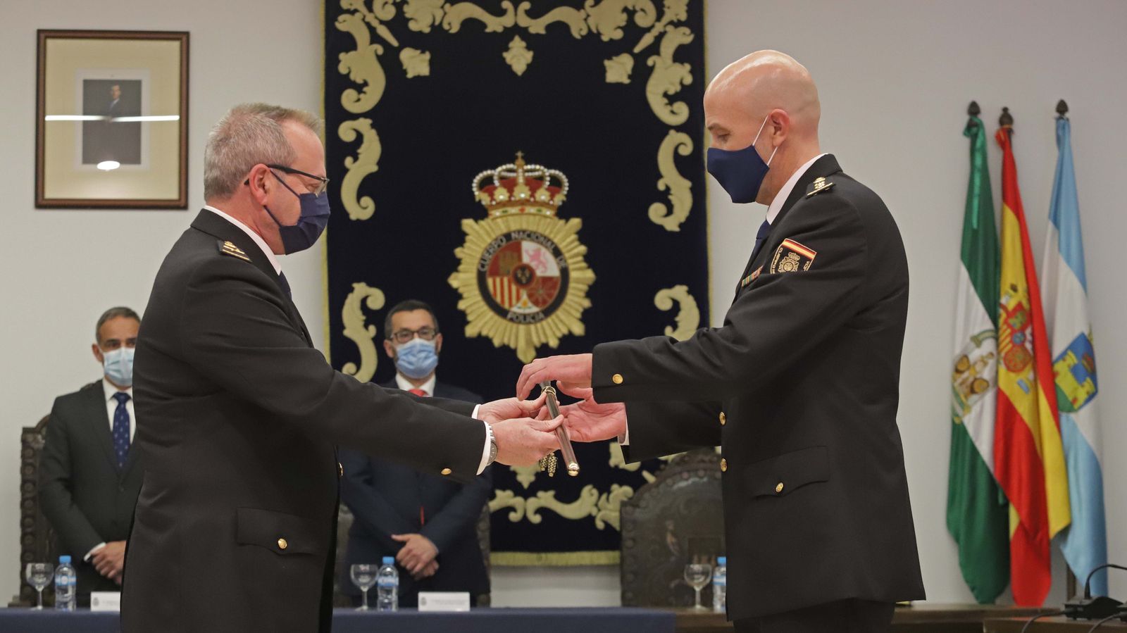 Fotos de la jura de cargo del nuevo comisario de la Policía Nacional en La Línea