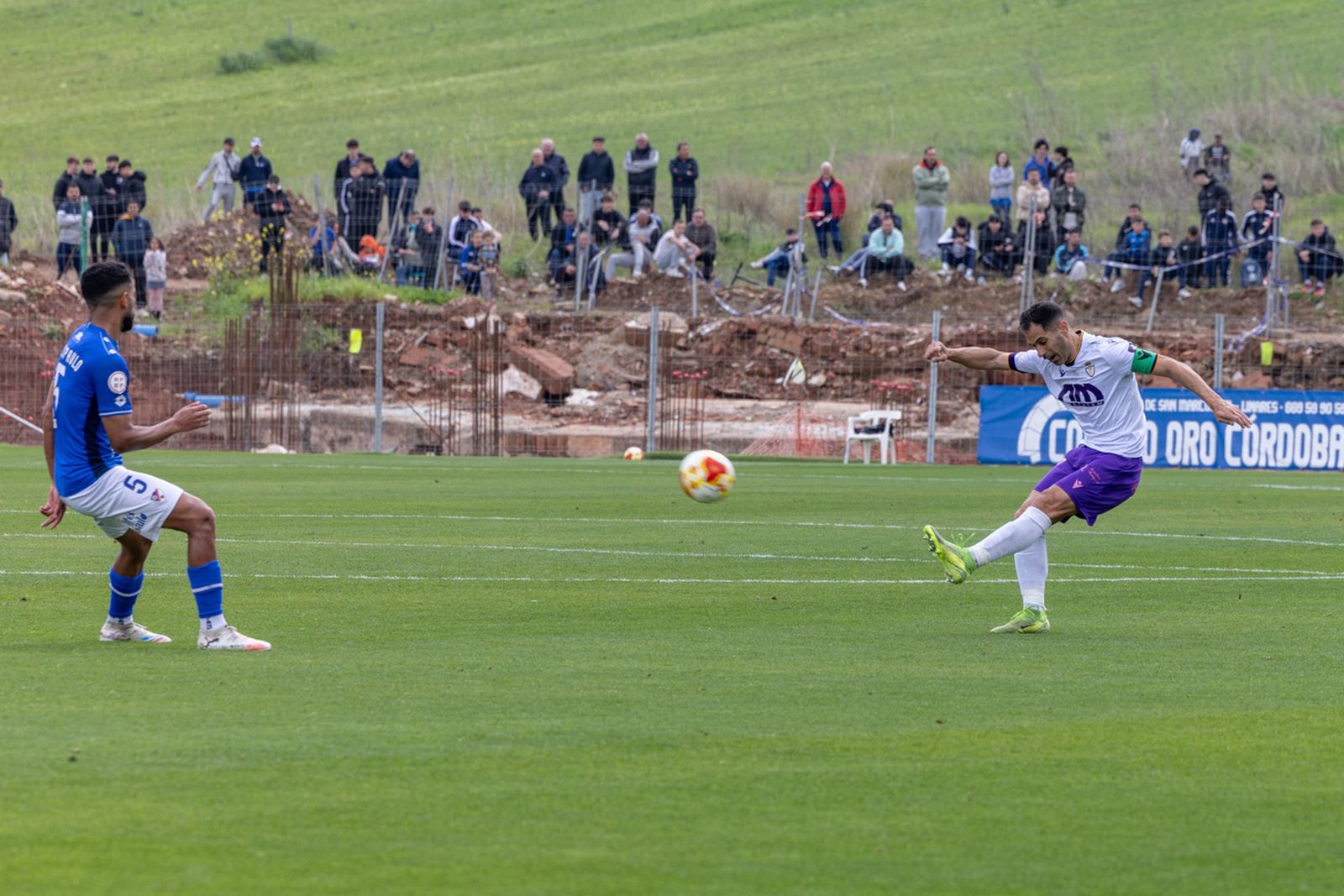 Las mejores imágenes del empate en el derbi entre Linares Deportivo y Real Jaén