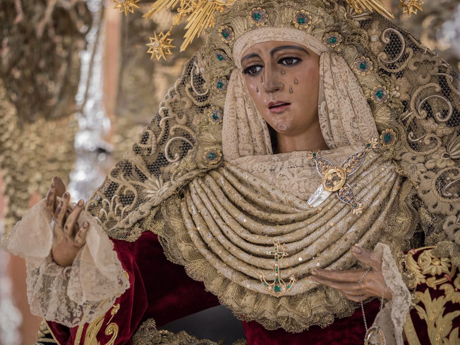 La Esperanza de Triana aguarda una nueva Madrugá en su paso de palio