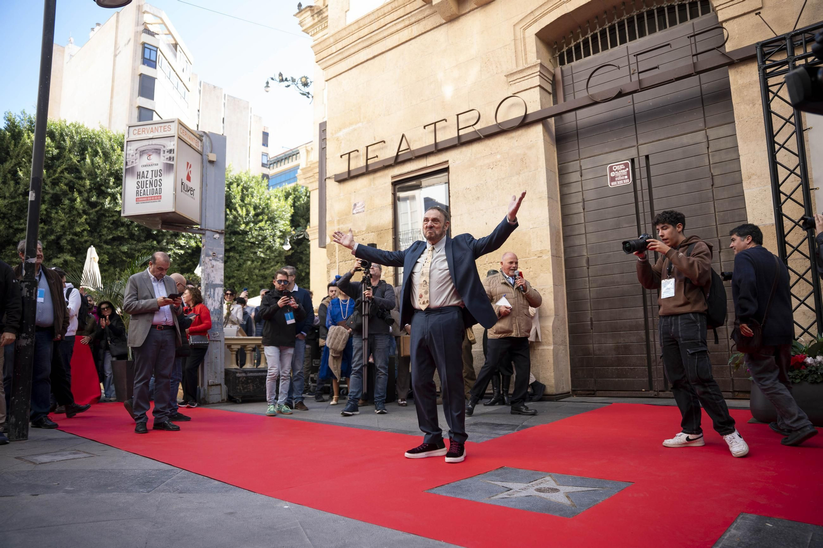 La estrella a JOHN RHYS-DAVIES luce en el paseo de la fama de Almería