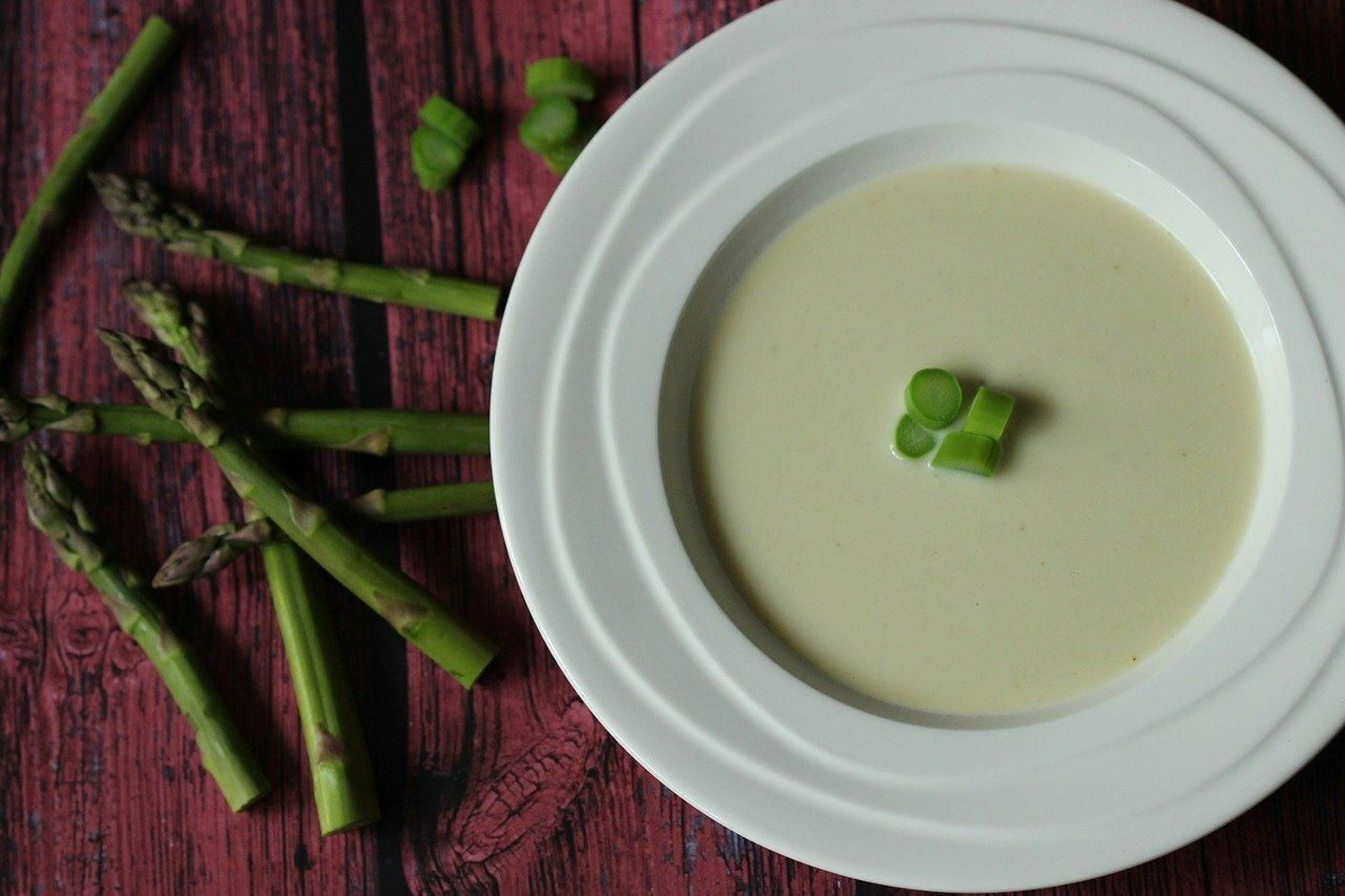 Las cinco recetas de cremas o purés de verduras detox