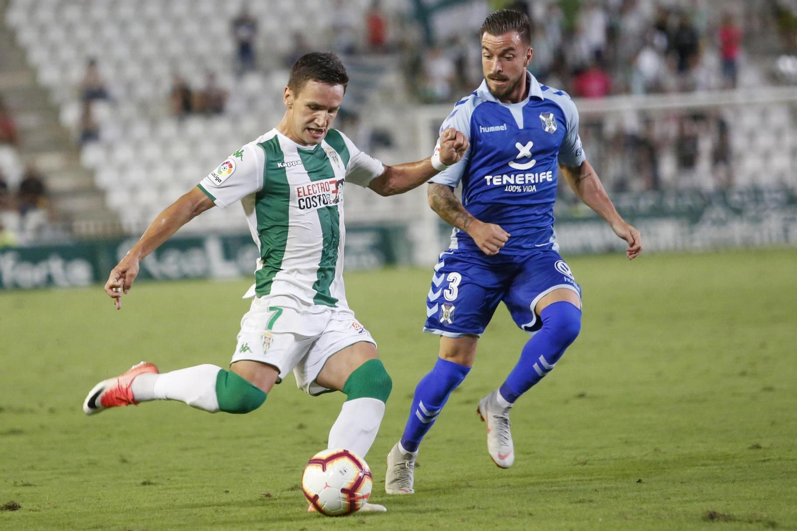 El Córdoba CF-Tenerife, en imágenes