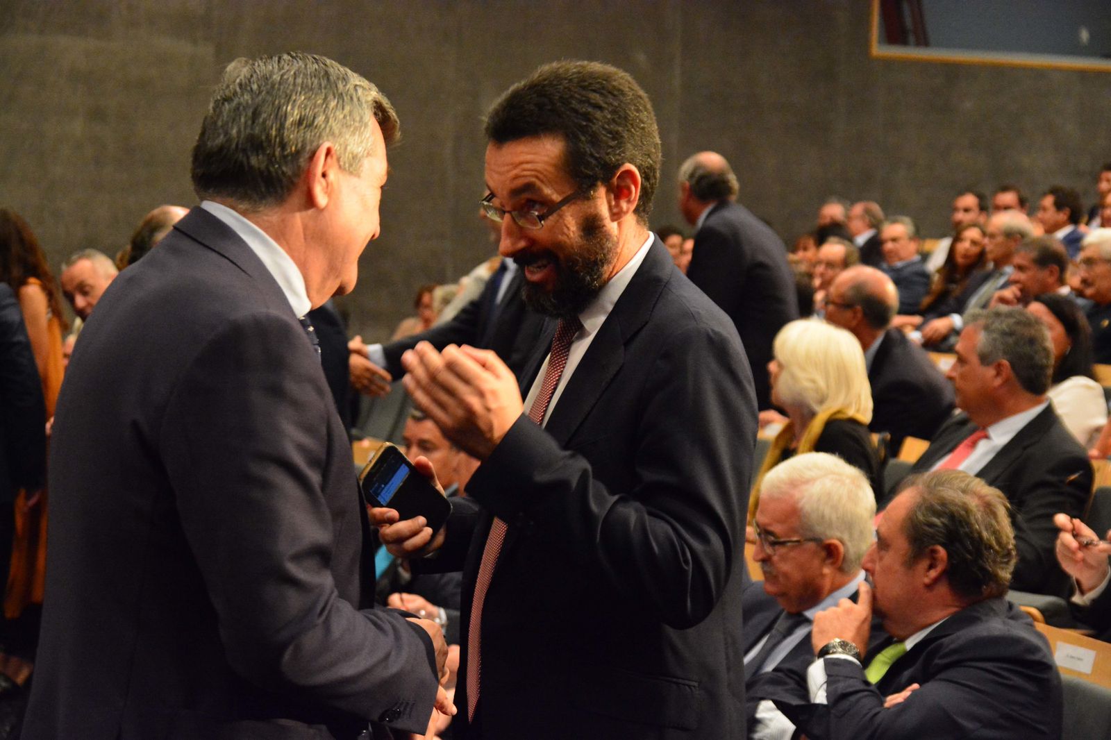 Las imágenes del ministro Alfonso Dastis en el Foro Joly