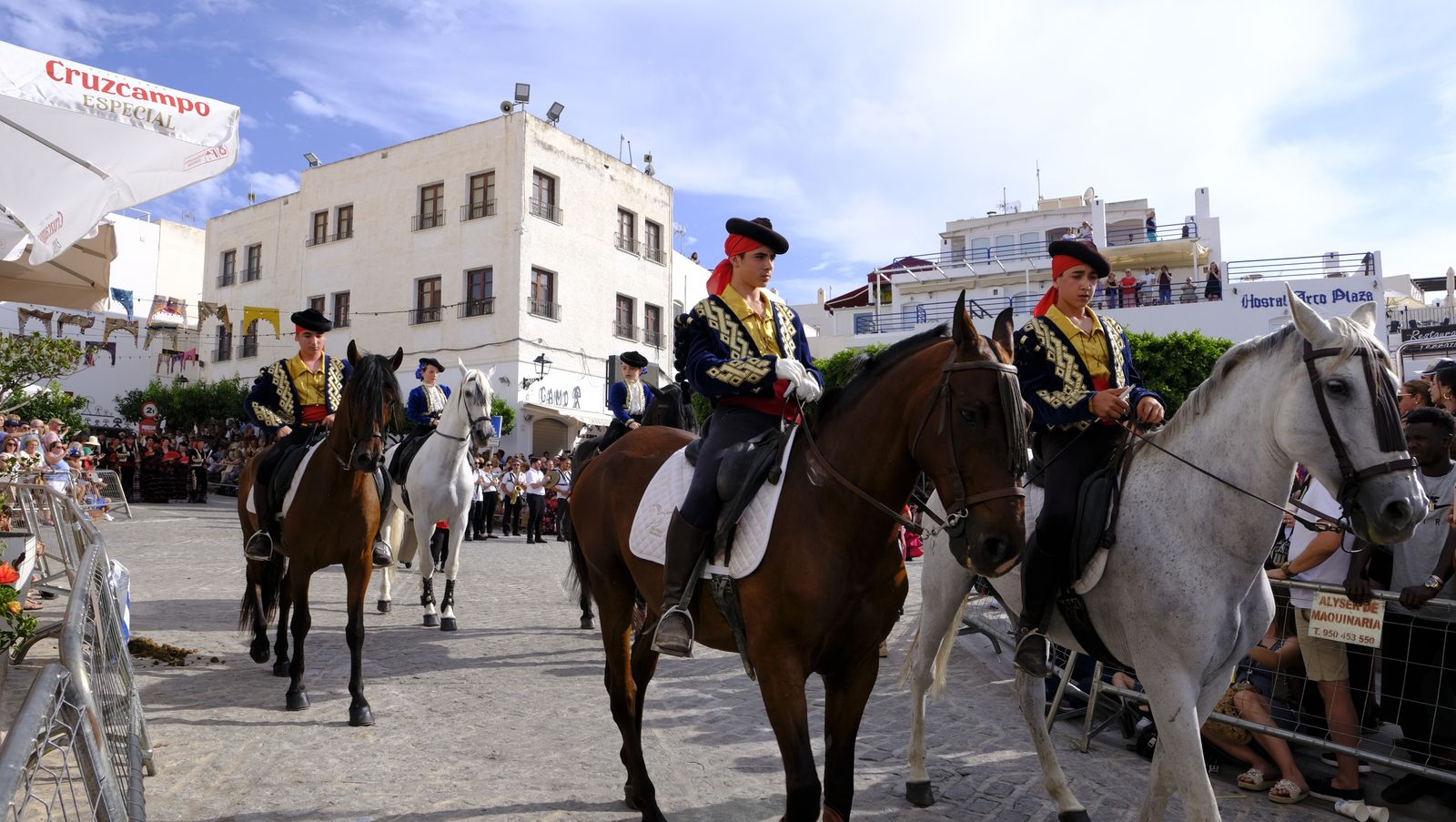 Imágenes del desfile de Moros y Cristianos 2023, en Mojácar