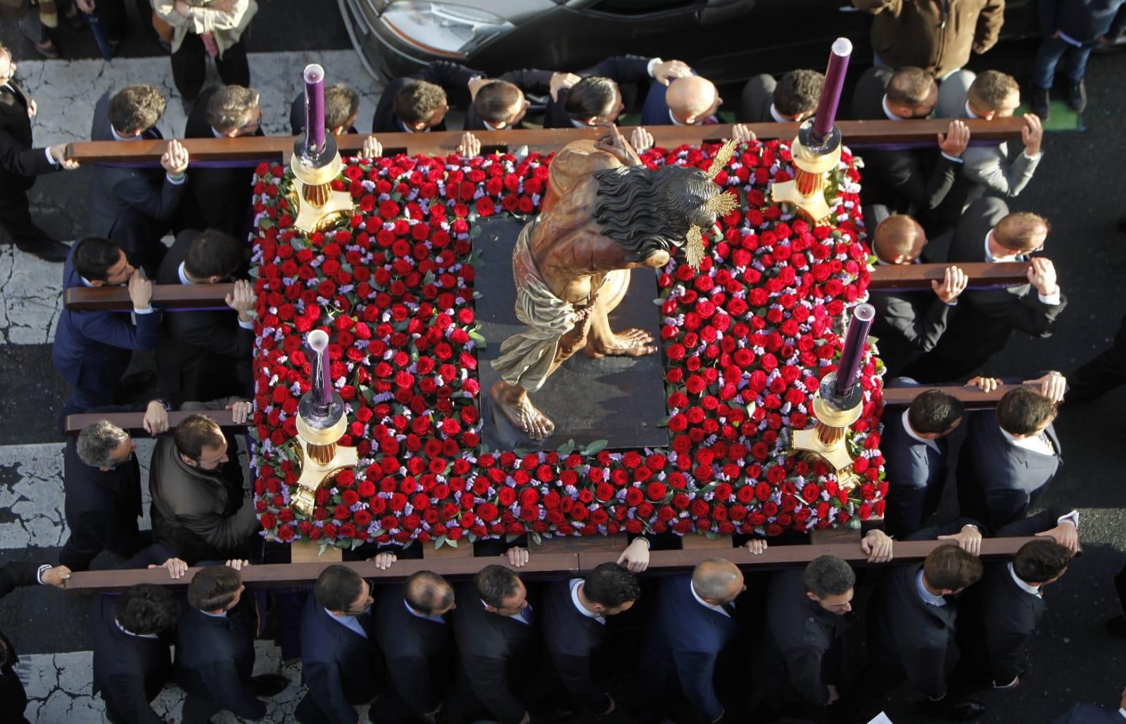 Vía crucis de la Hermandad de las Cigarreras