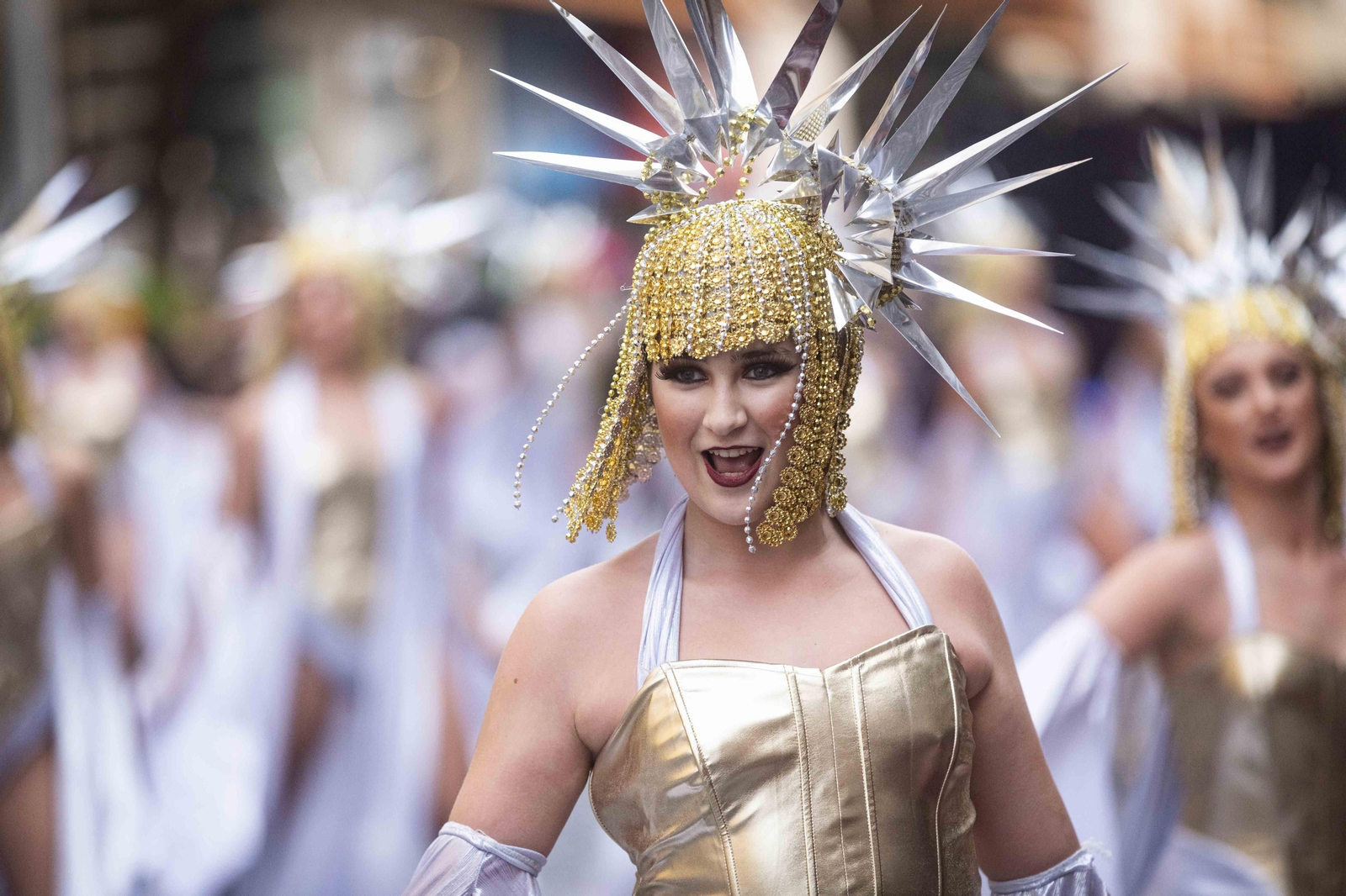 La Cabalgata Magna del Carnaval de Cádiz 2024, en imágenes
