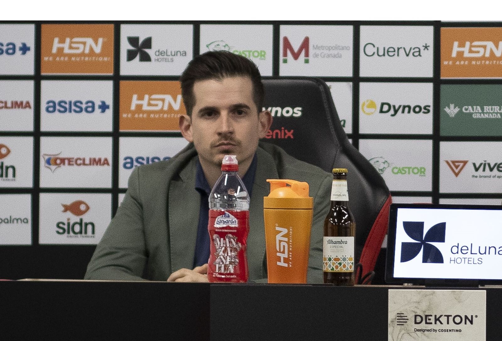 Arturo Ruiz será el entrenador del Covirán Granada hasta final de temporada y la siguiente.