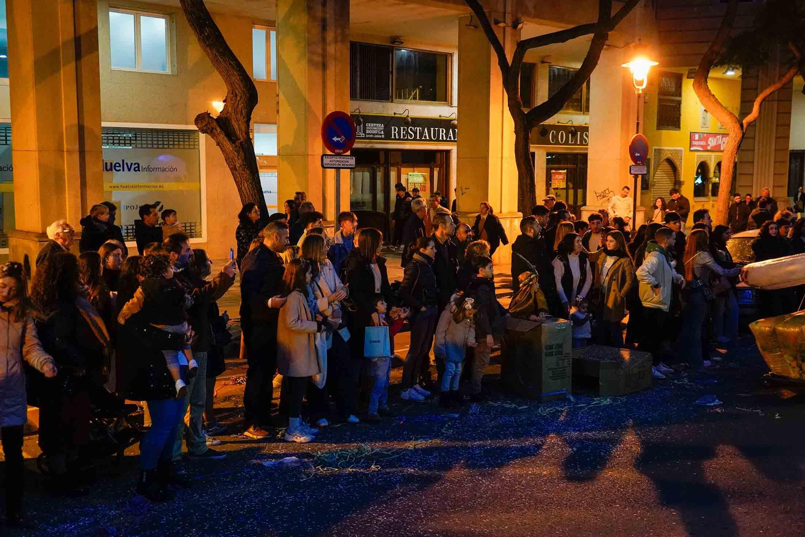 Imágenes de la Cabalgata de los Reyes Magos en Huelva
