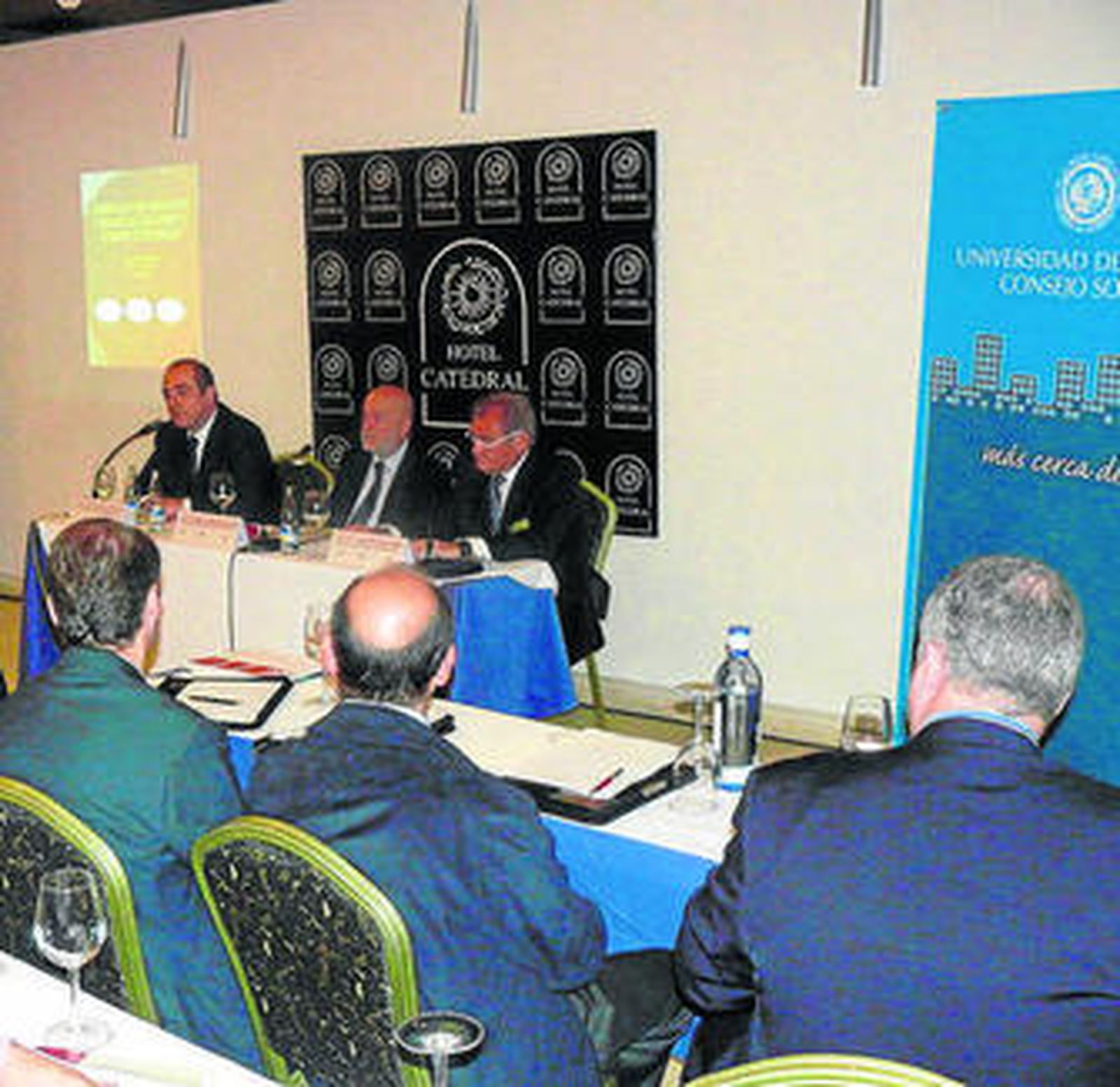 El rector participó en unas jornadas sobre Educación Superior.