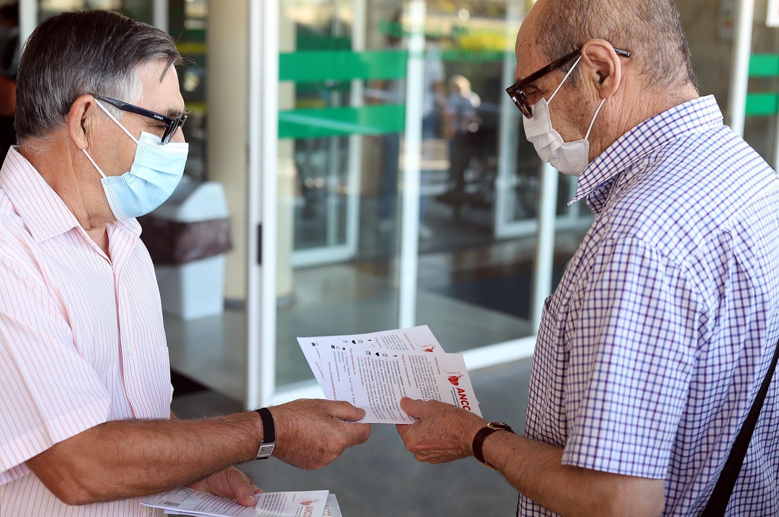 Imágenes de las actividades organizadas por el Hospital Juan Ramón Jiménez y la asociación Ancco con motivo del Día Mundial del Corazón