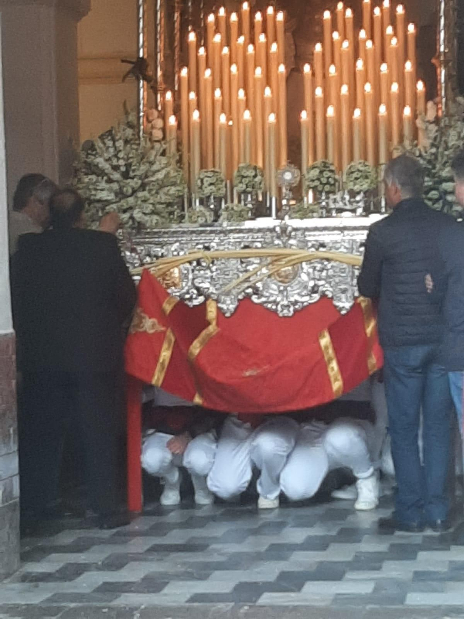 Fotos del Jueves Santo en Tarifa: El Encuentro