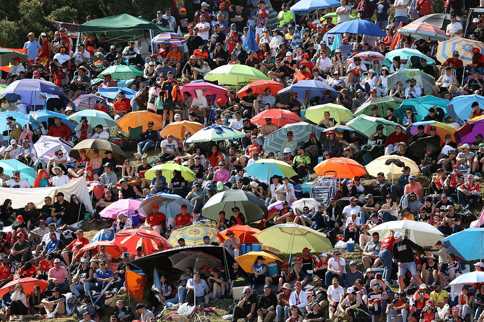 Búscate el domingo de Gran Premio de Jerez 2025 (II)