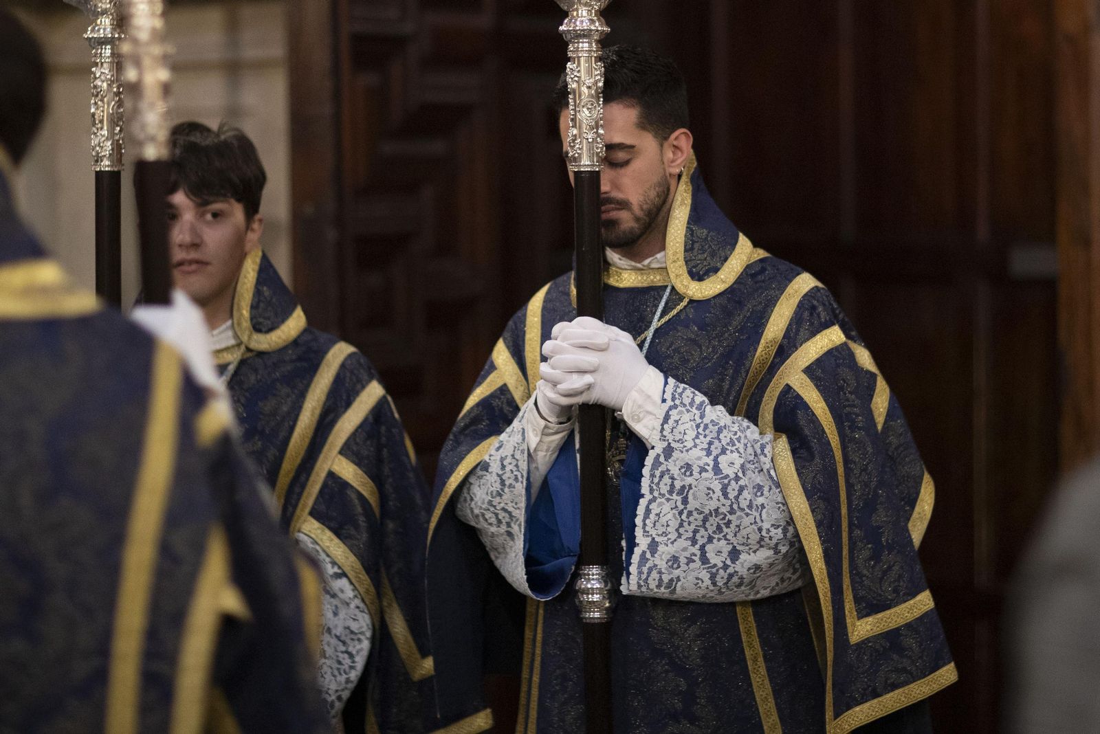 Las fotografías de la suspensión de la Estación de Penitencia de la Hermandad de Regina Mundi 2025