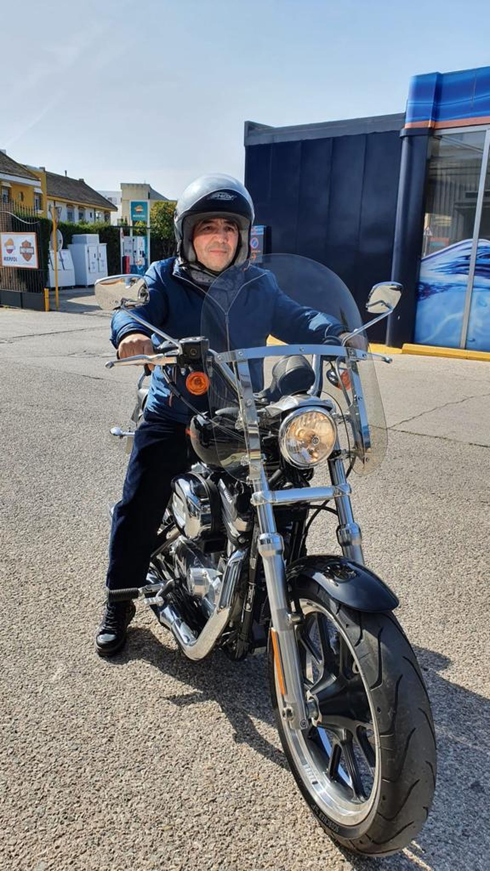 Me gusta sentir algo potente entre las piernas