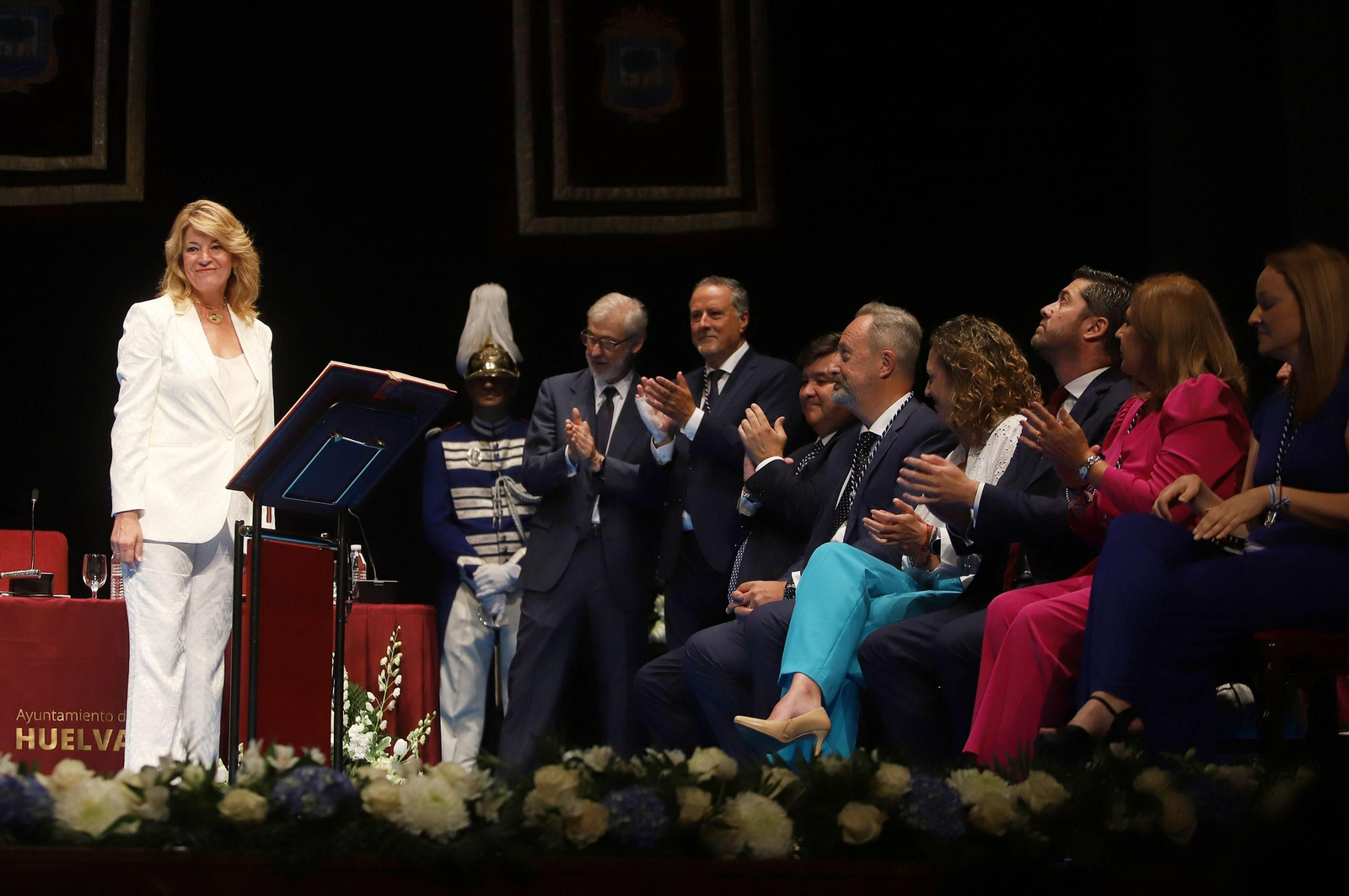 Imágenes de la toma de posesión de Pilar Miranda como alcaldesa de Huelva