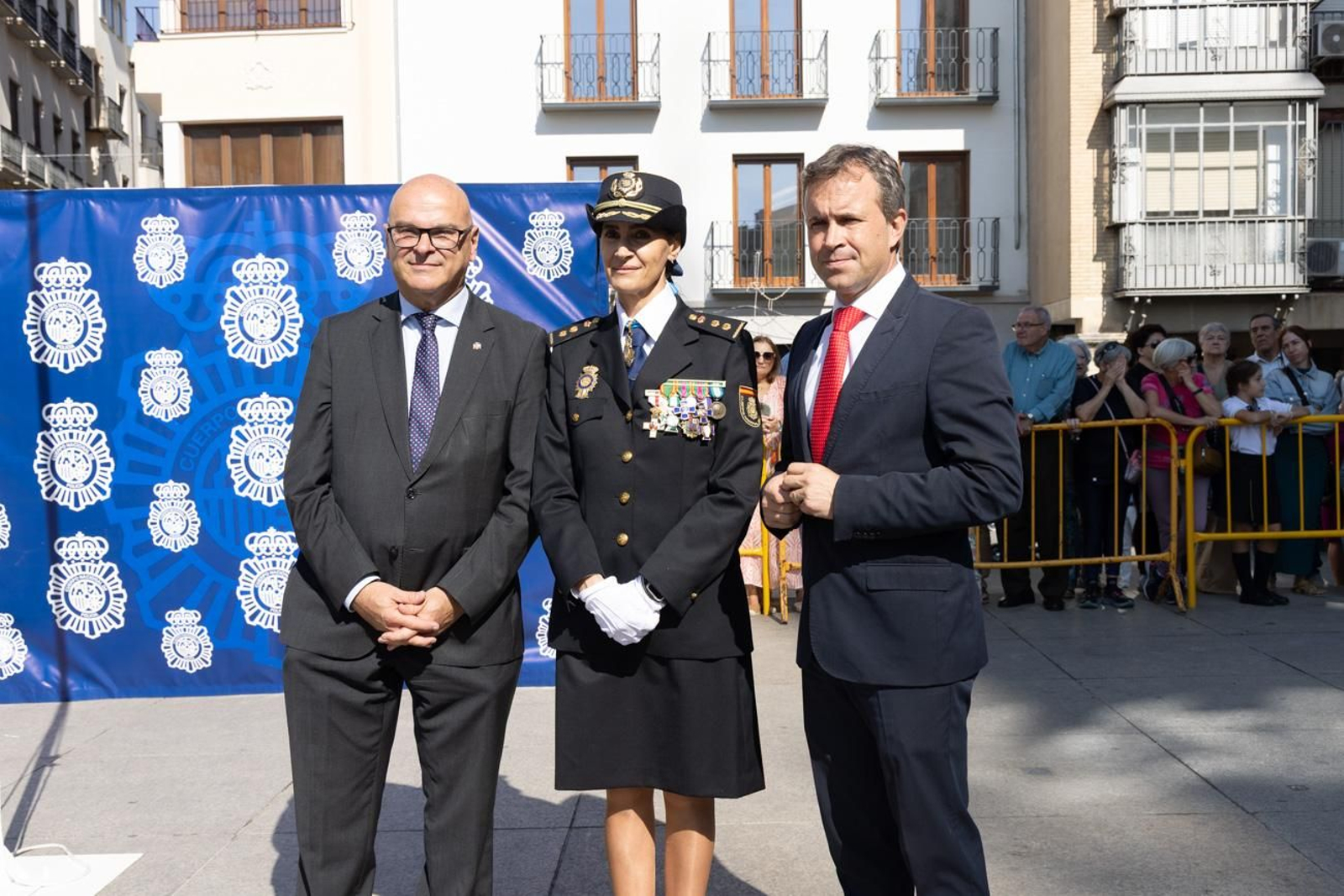 Acto por el día de la Policía Nacional, con motivo de la festividad los Santos Ángeles Custodios