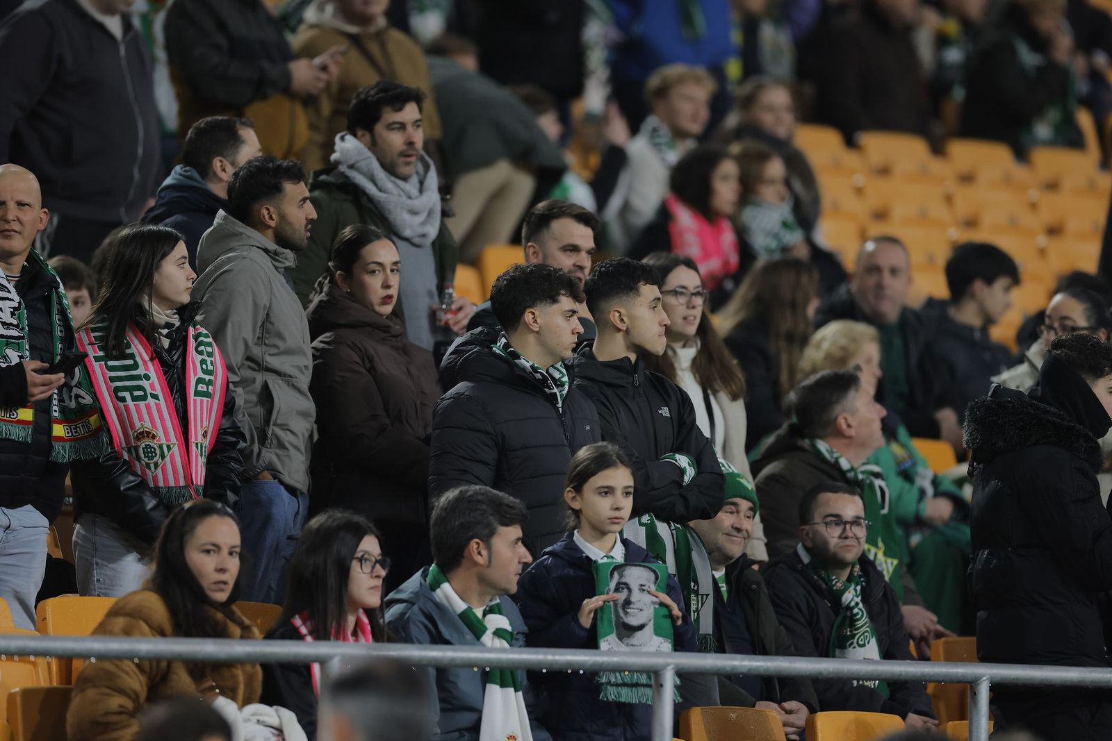Búscate en las fotos del Betis - Villarreal