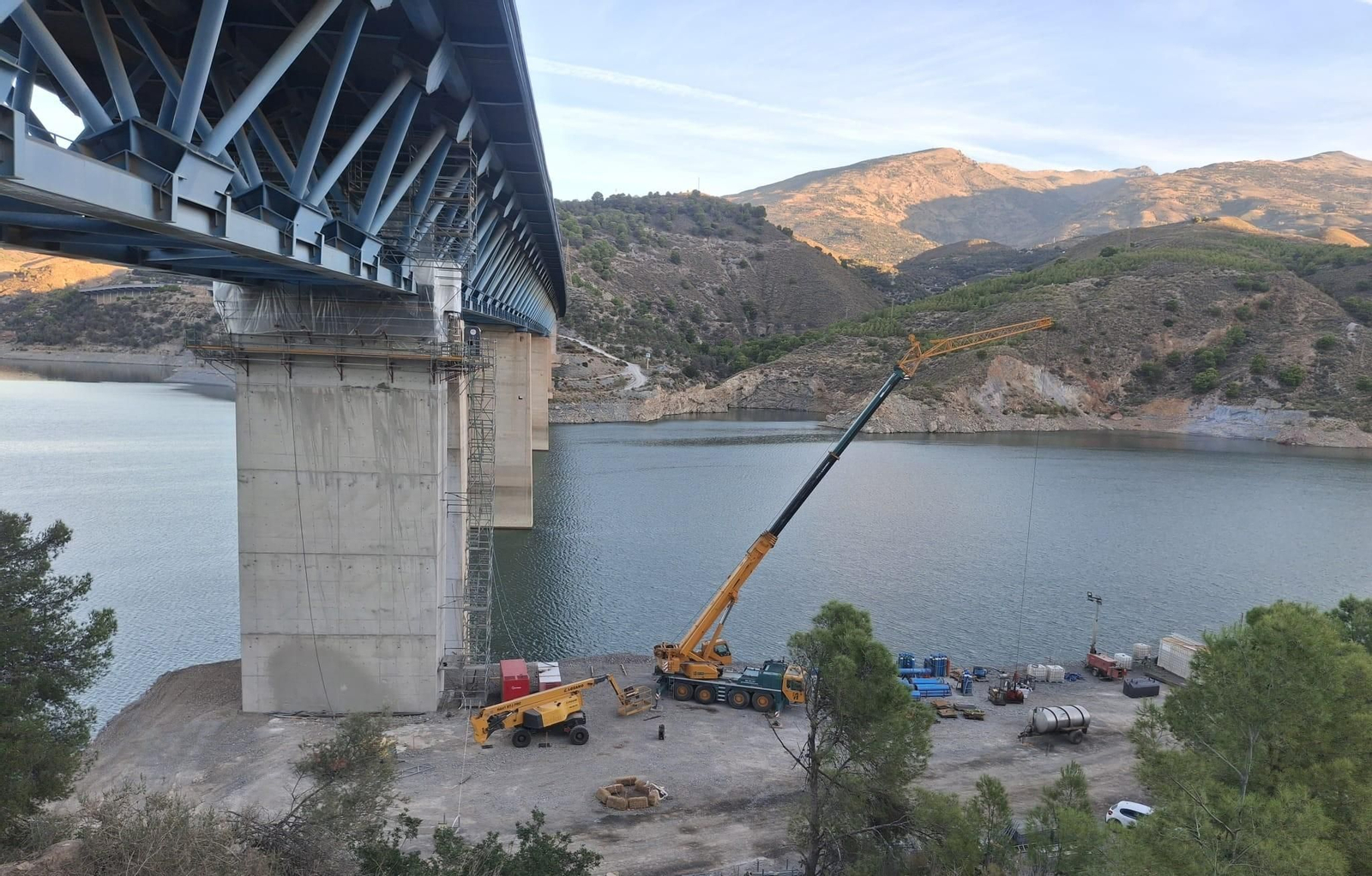 Obras en el Viaducto de Rules.