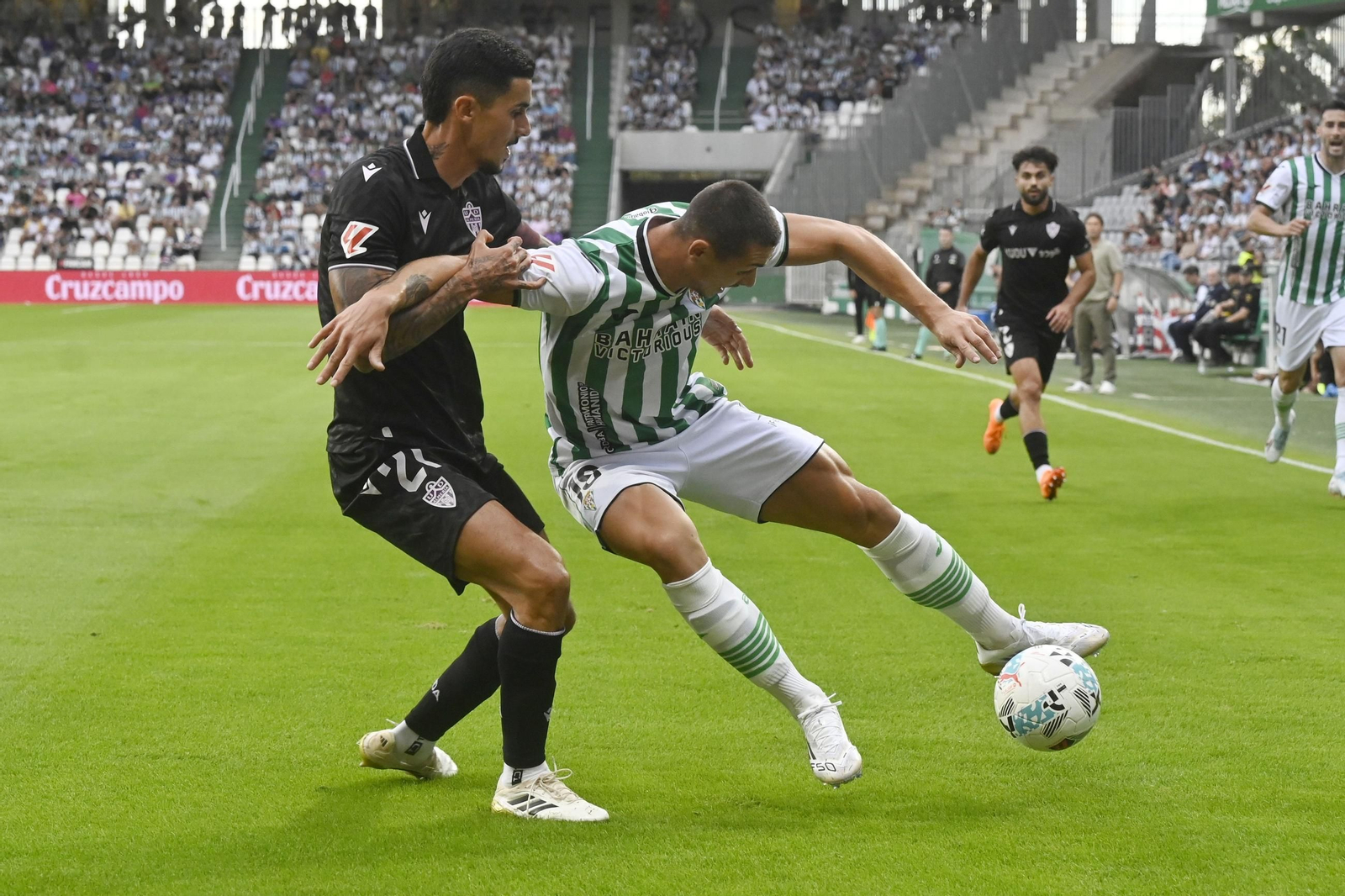 Chumi, que fue titular por la lesión de Monte, tuvo que dejarle su sitio a Aridane en el 34'