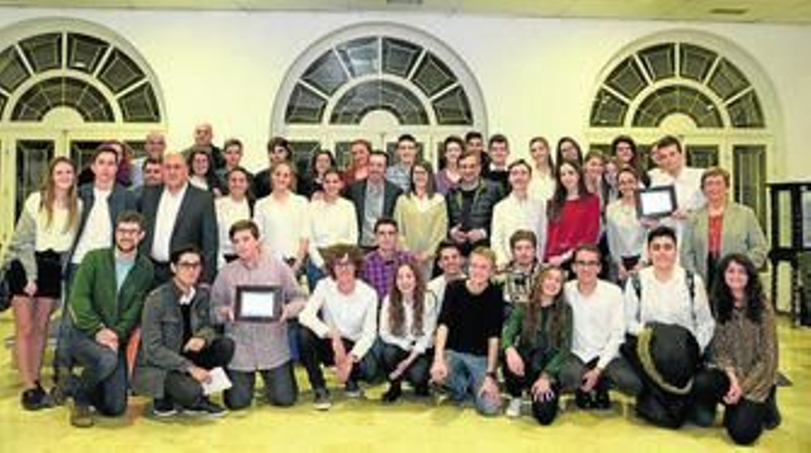 Participantes en el Torneo de Debate.