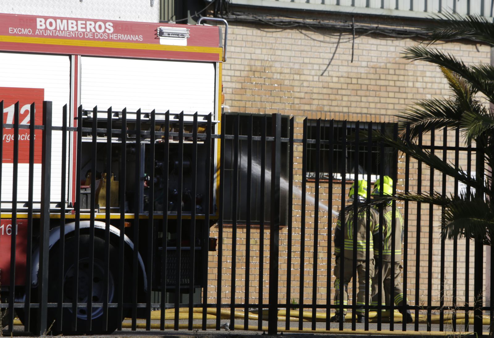 Incendio en el polígono de Fuente del Rey