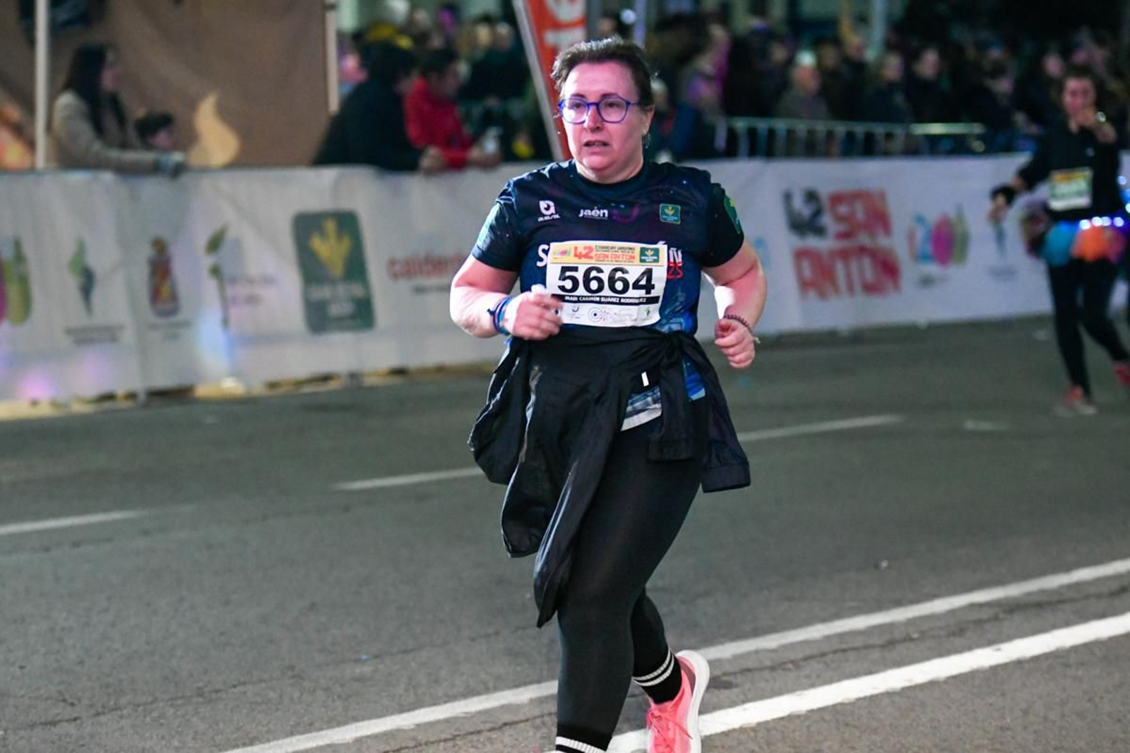 En imágenes: búscate en tu llegada a meta de la Carrera de San Antón 2025 (12)