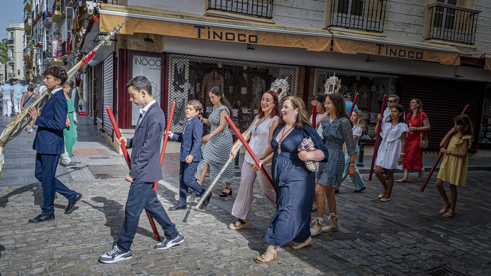 Búscate entre las imágenes del Domingo de Corpus en Cádiz