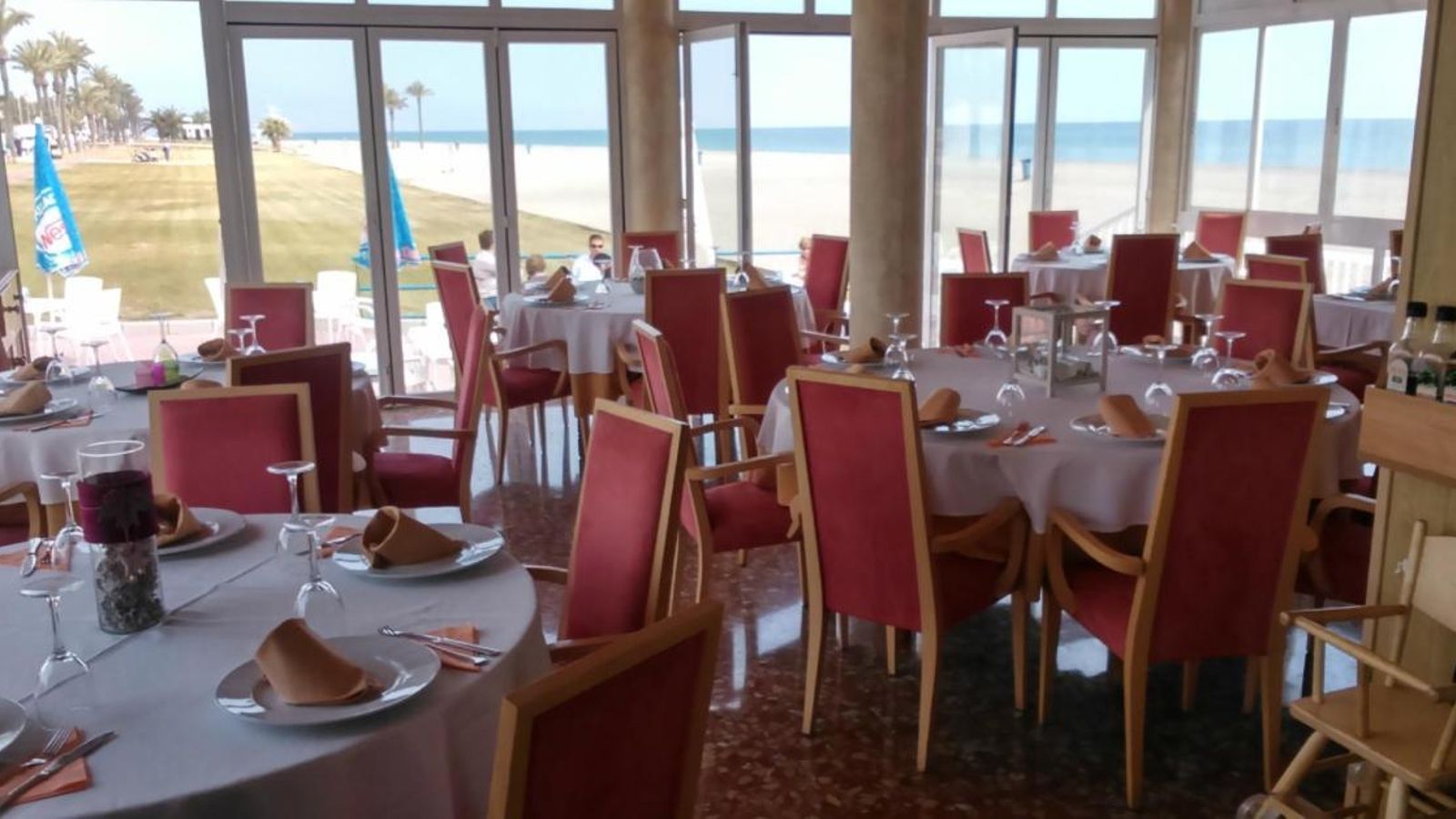 Interior del Chiringuito de Paco en Roquetas de Mar