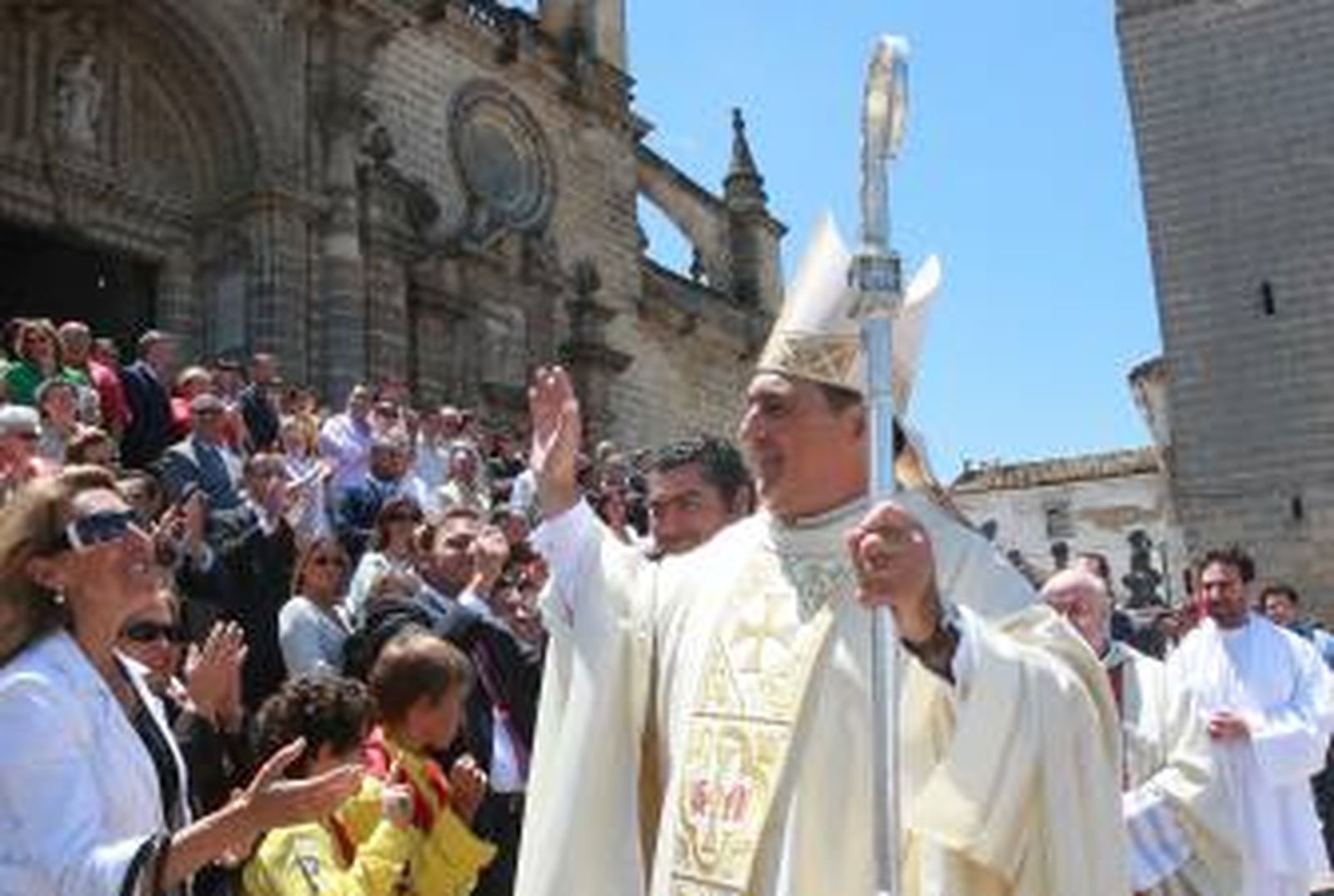 Mazuelos toma posesión de la Diócesis de Jerez
