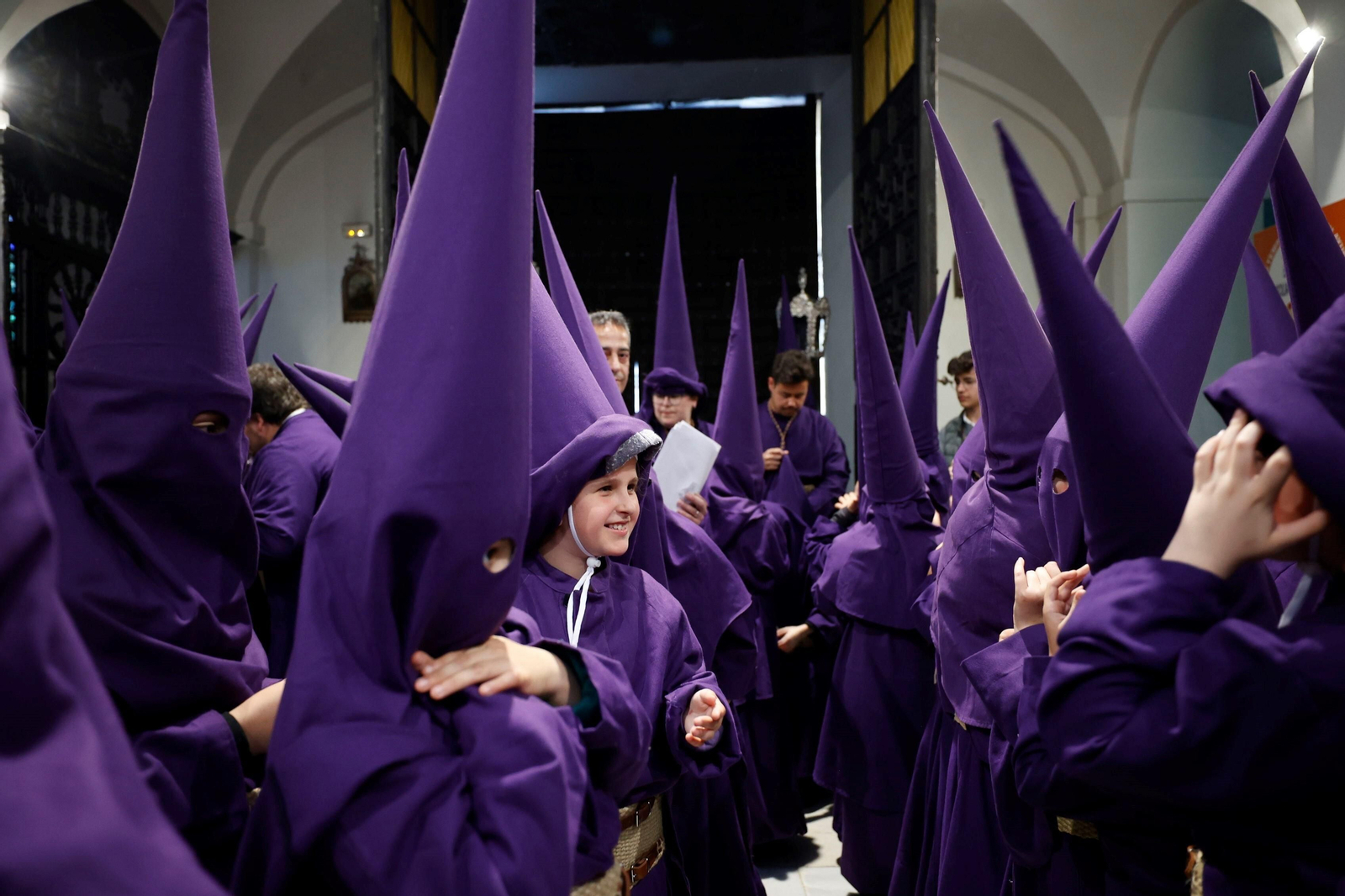 Las imágenes de la cofradía de Columna en la Semana Santa  de Cádiz 2023