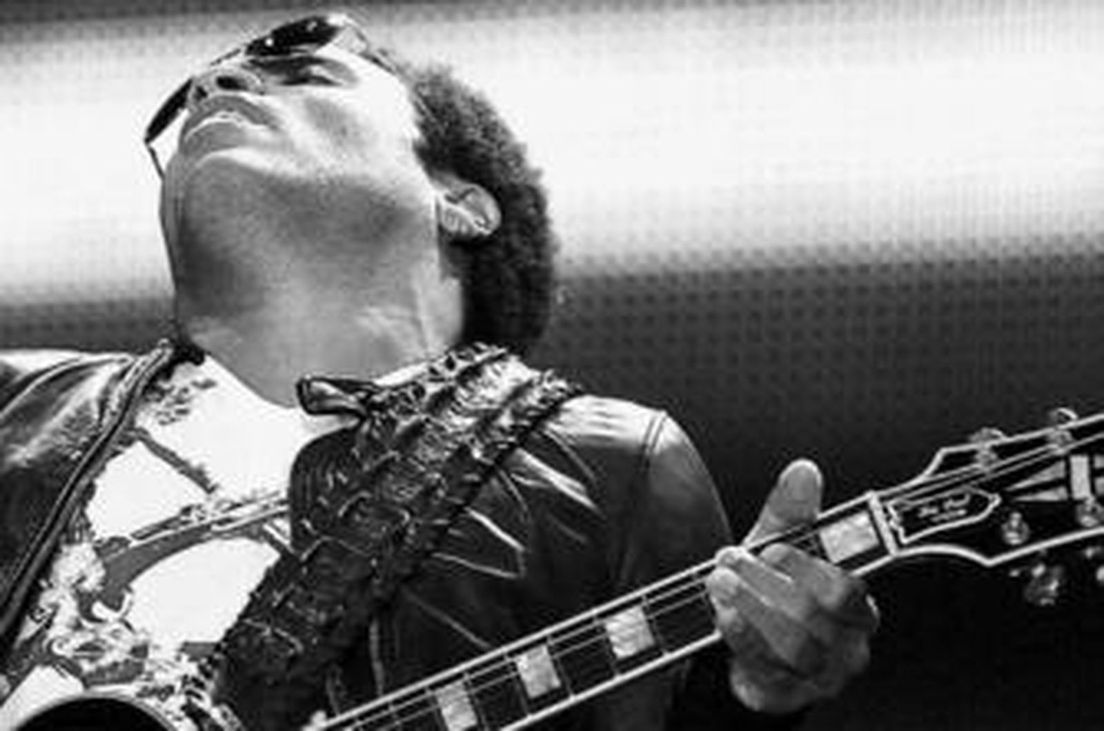 El cantante presentará el 6 de julio en directo su nuevo trabajo 'It is time for a love revolution'.