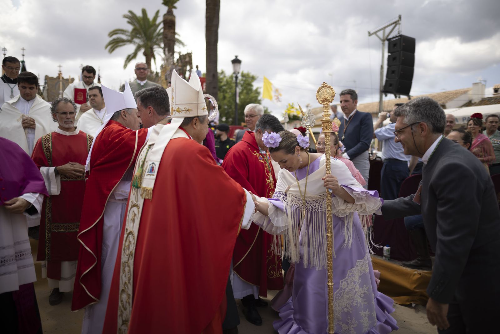 El Rocio 2023: Imágenes de la misa Pontifical del Domingo de Pentecostés