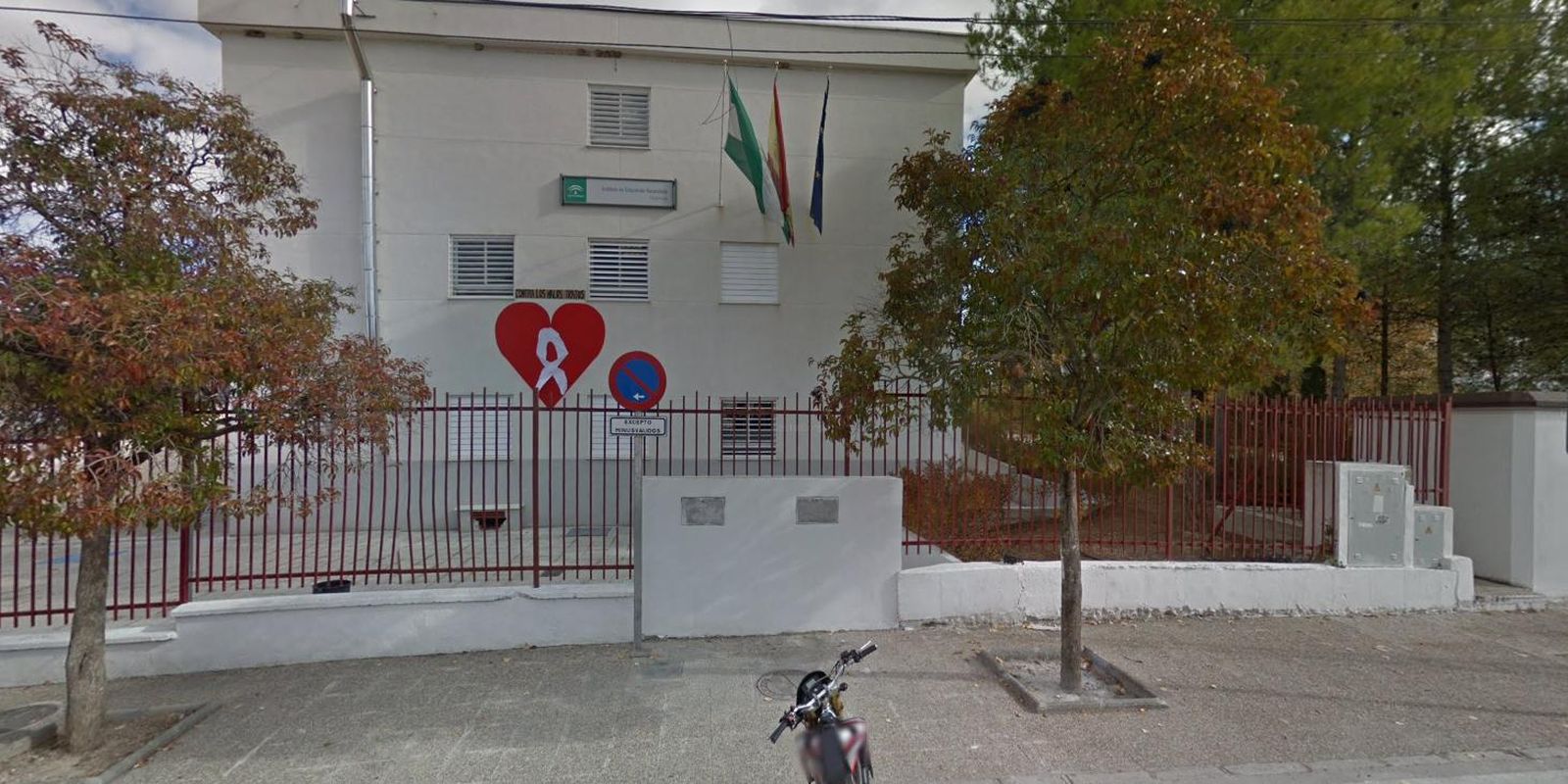 Fachada del instituto Hiponova